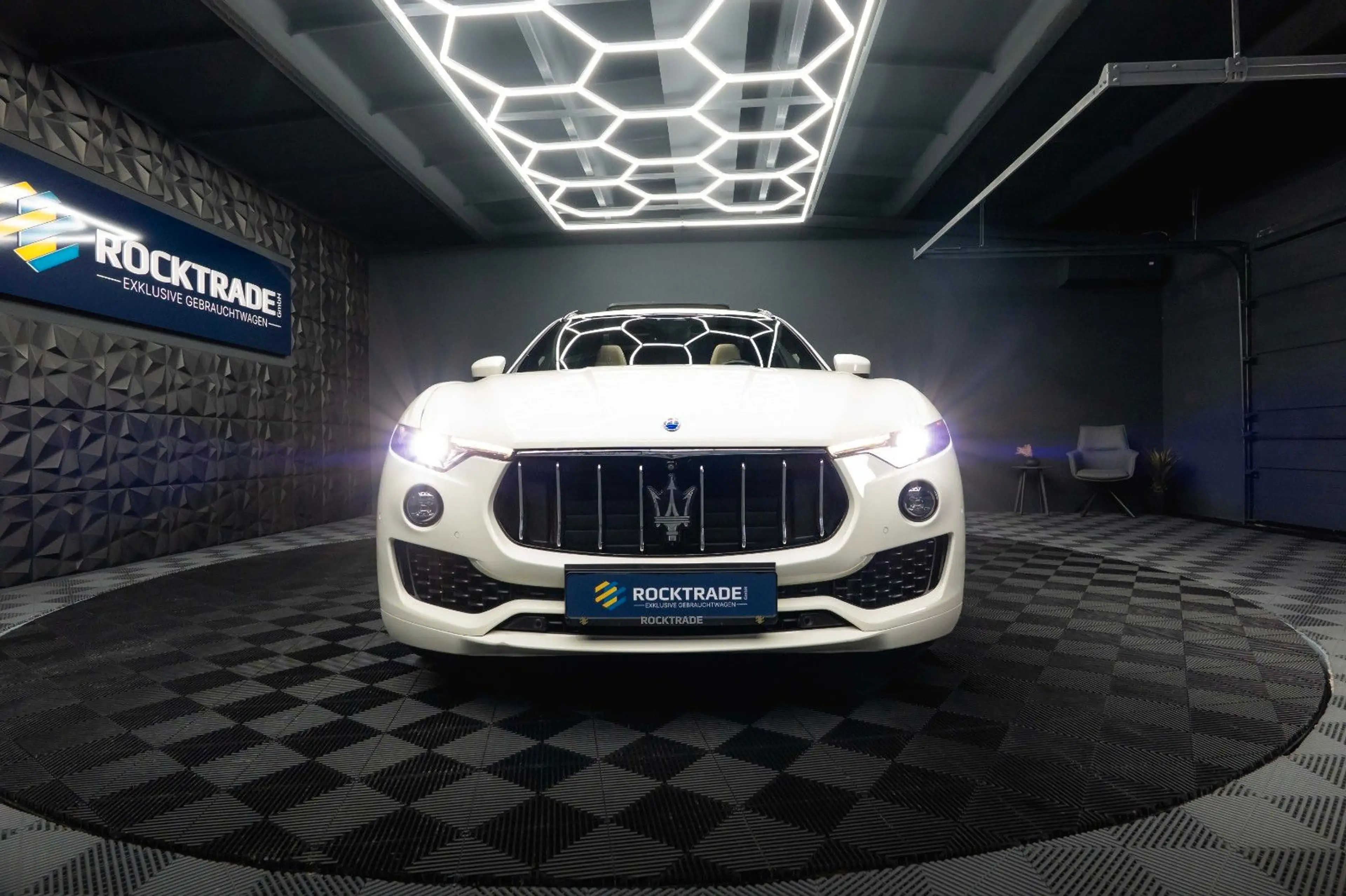 Maserati Levante S V6 SQ4 GranSport 4WD *21Zoll*Panorama* — photo 6