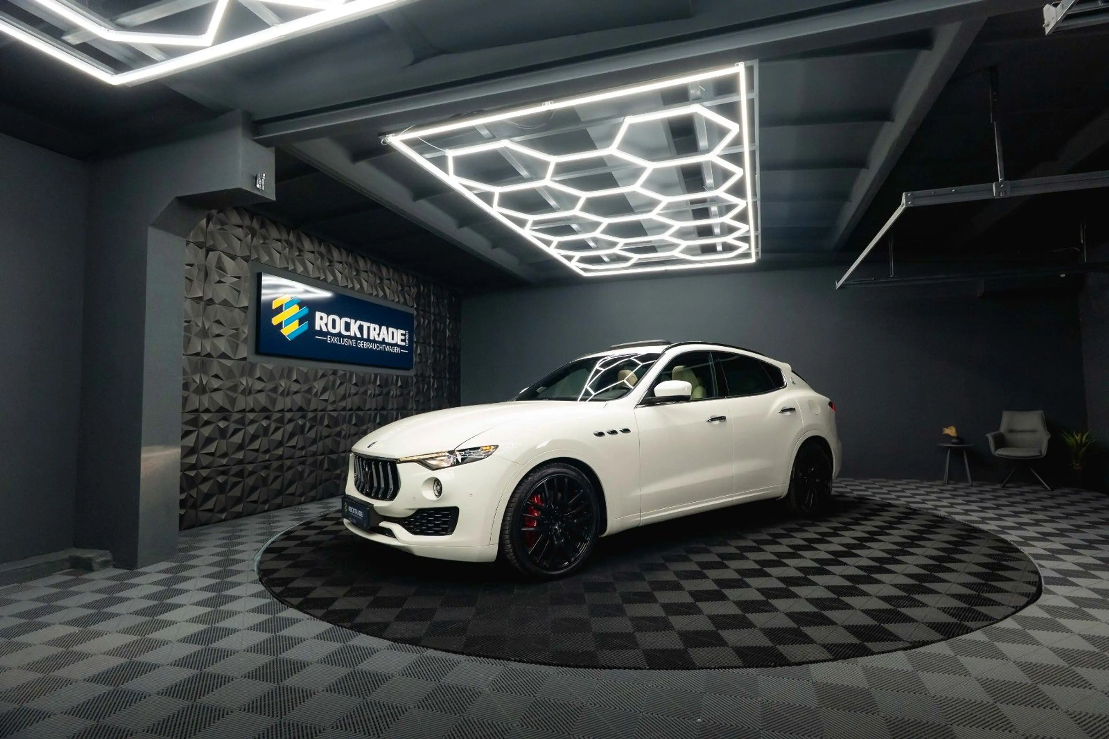 Maserati Levante S V6 SQ4 GranSport 4WD *21Zoll*Panorama* — photo 2