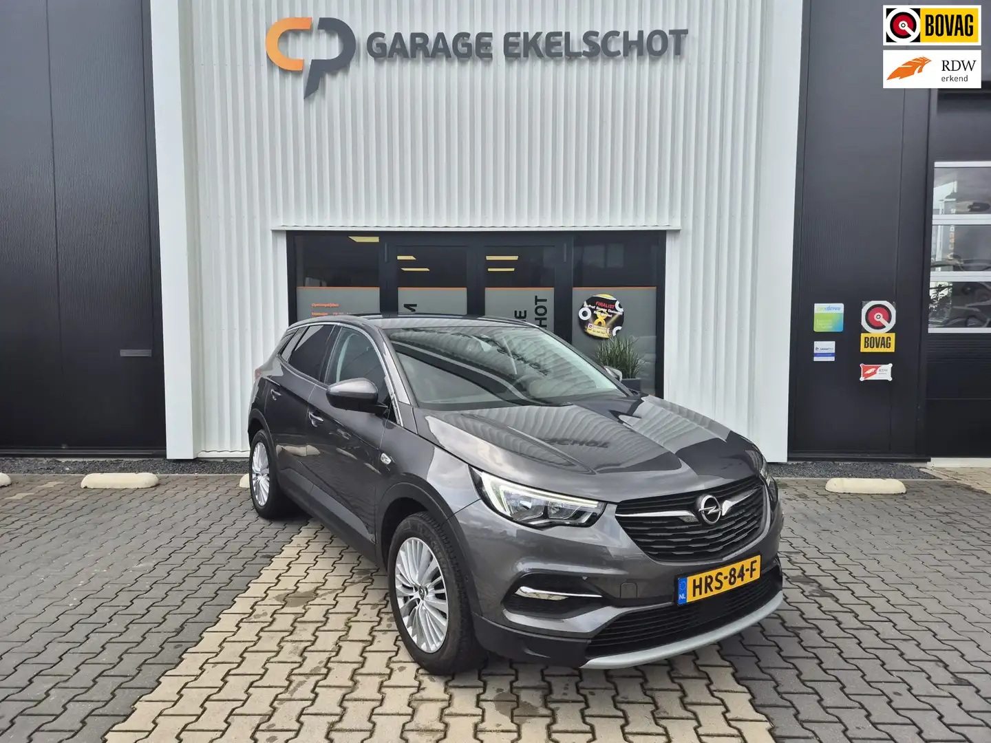 Opel Grandland X 1.2 Turbo Innovation Automaat Grijs - 1
