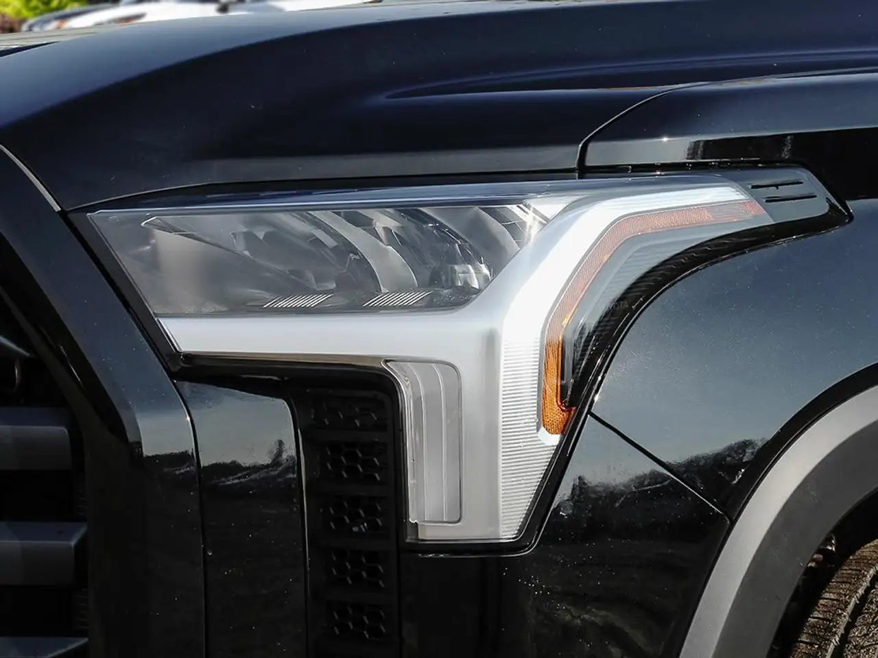 Toyota Tundra снимка Toyota Tundra