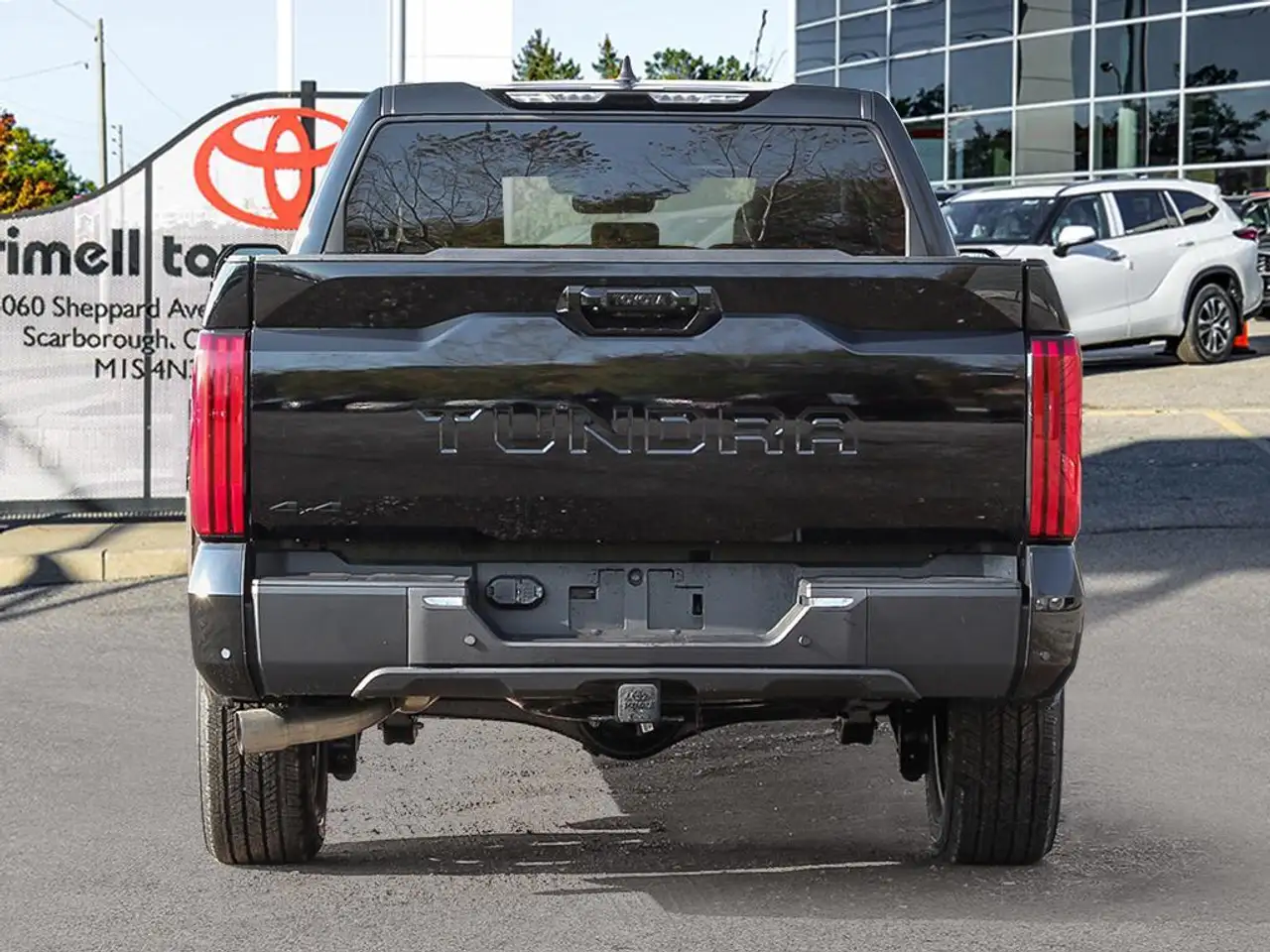 Toyota Tundra снимка Toyota Tundra