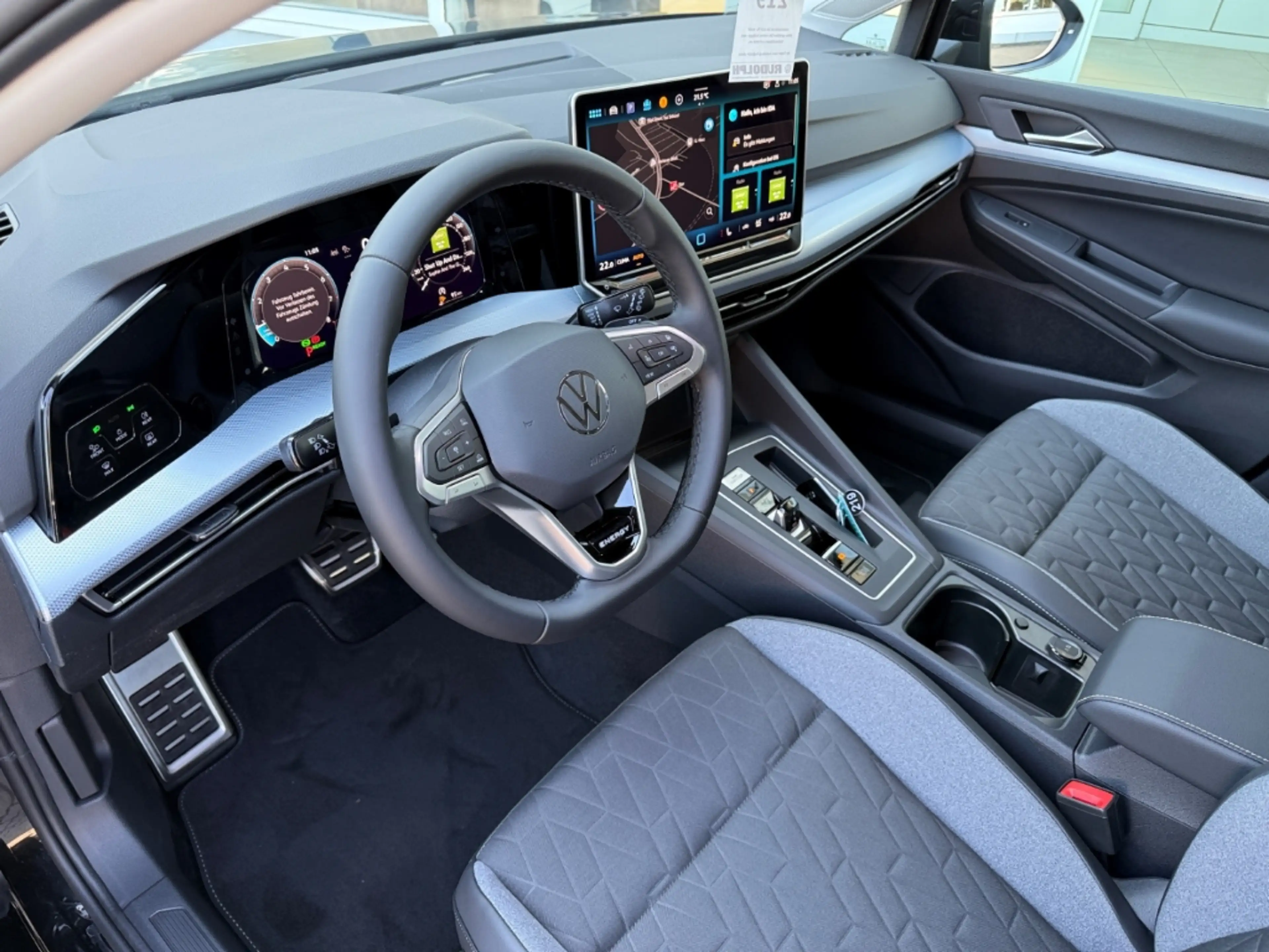 Volkswagen Golf VIII Energy 1.5 eTSI DSG LED Navi AHK ACC SHZ Klim — photo 5