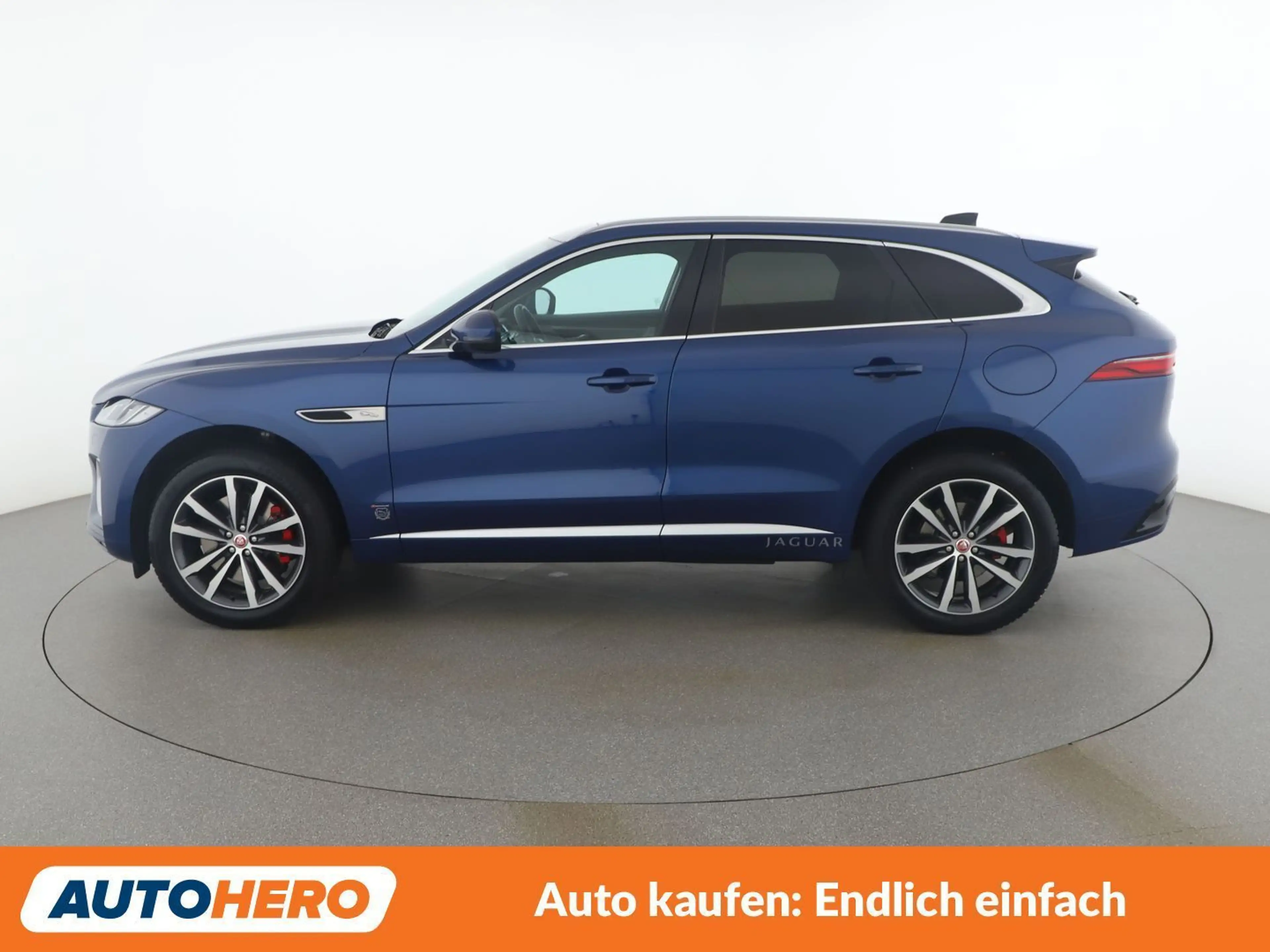 Jaguar F-Pace P400e Plug-in Hybrid R-Dynamic SE AWD — photo 3