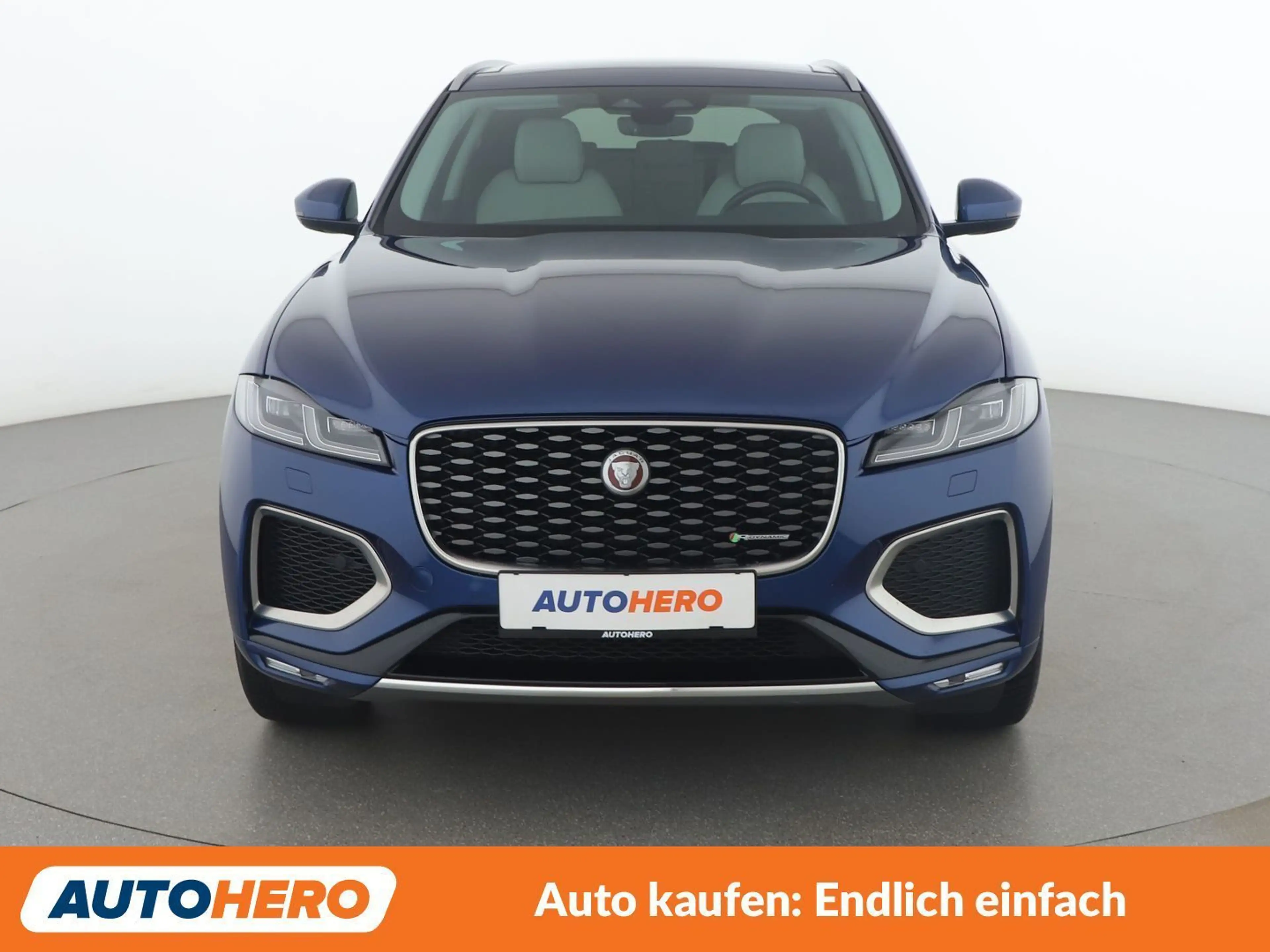 Jaguar F-Pace P400e Plug-in Hybrid R-Dynamic SE AWD — photo 9
