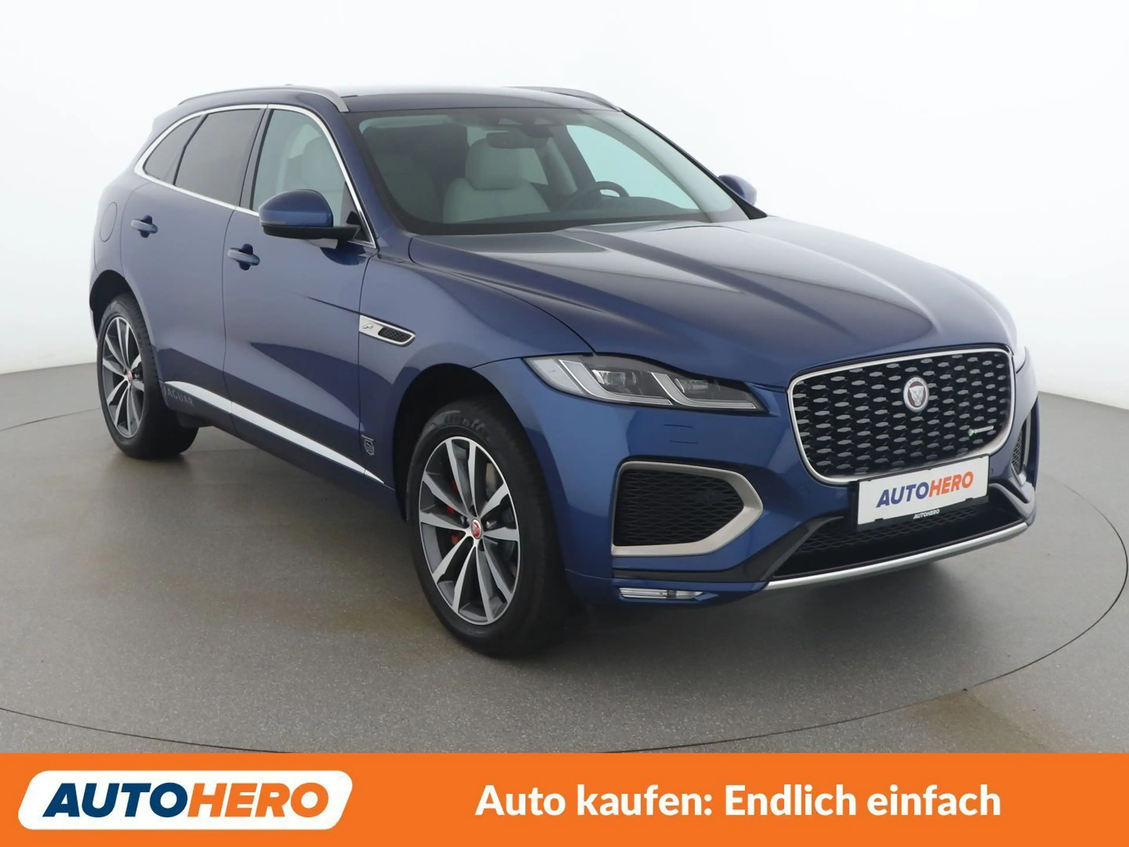 Jaguar F-Pace P400e Plug-in Hybrid R-Dynamic SE AWD — photo 8