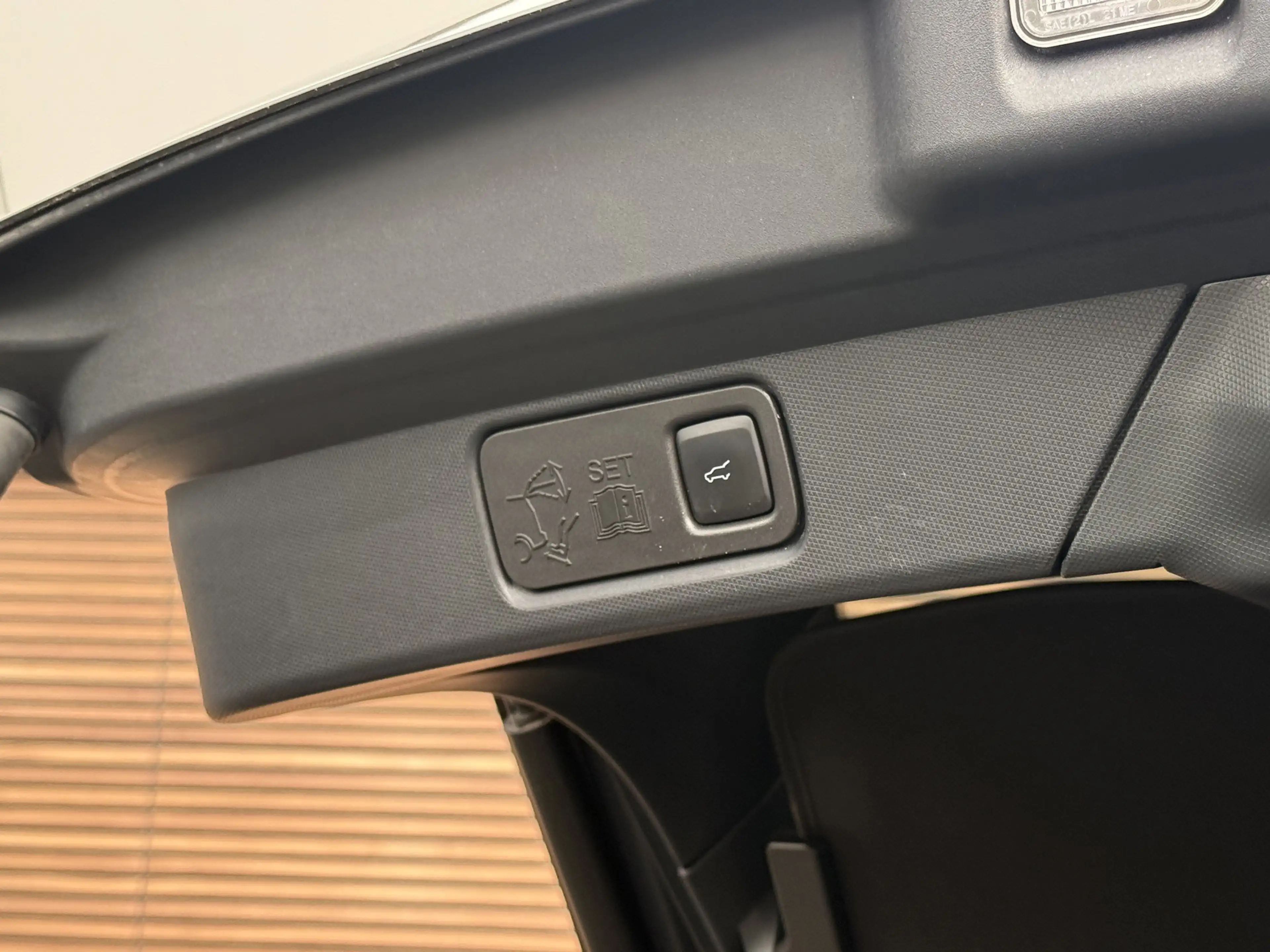 Ford Mustang Mach-E RWD 75 kWh — photo 19