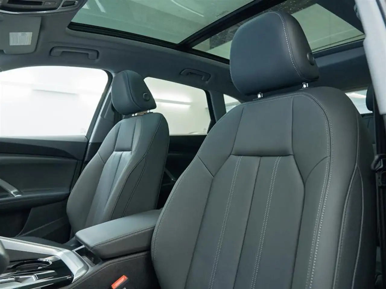 Audi Q5 снимка Audi Q5