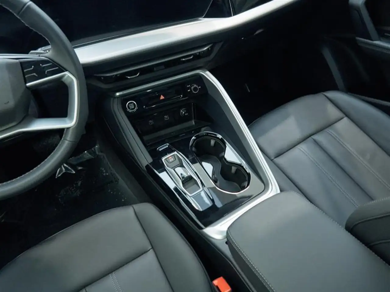Audi Q5 снимка Audi Q5