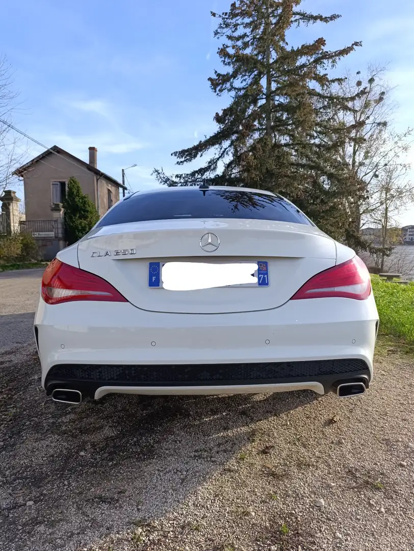 Mercedes-Benz CLA 250 7-G DCT Fascination - 2