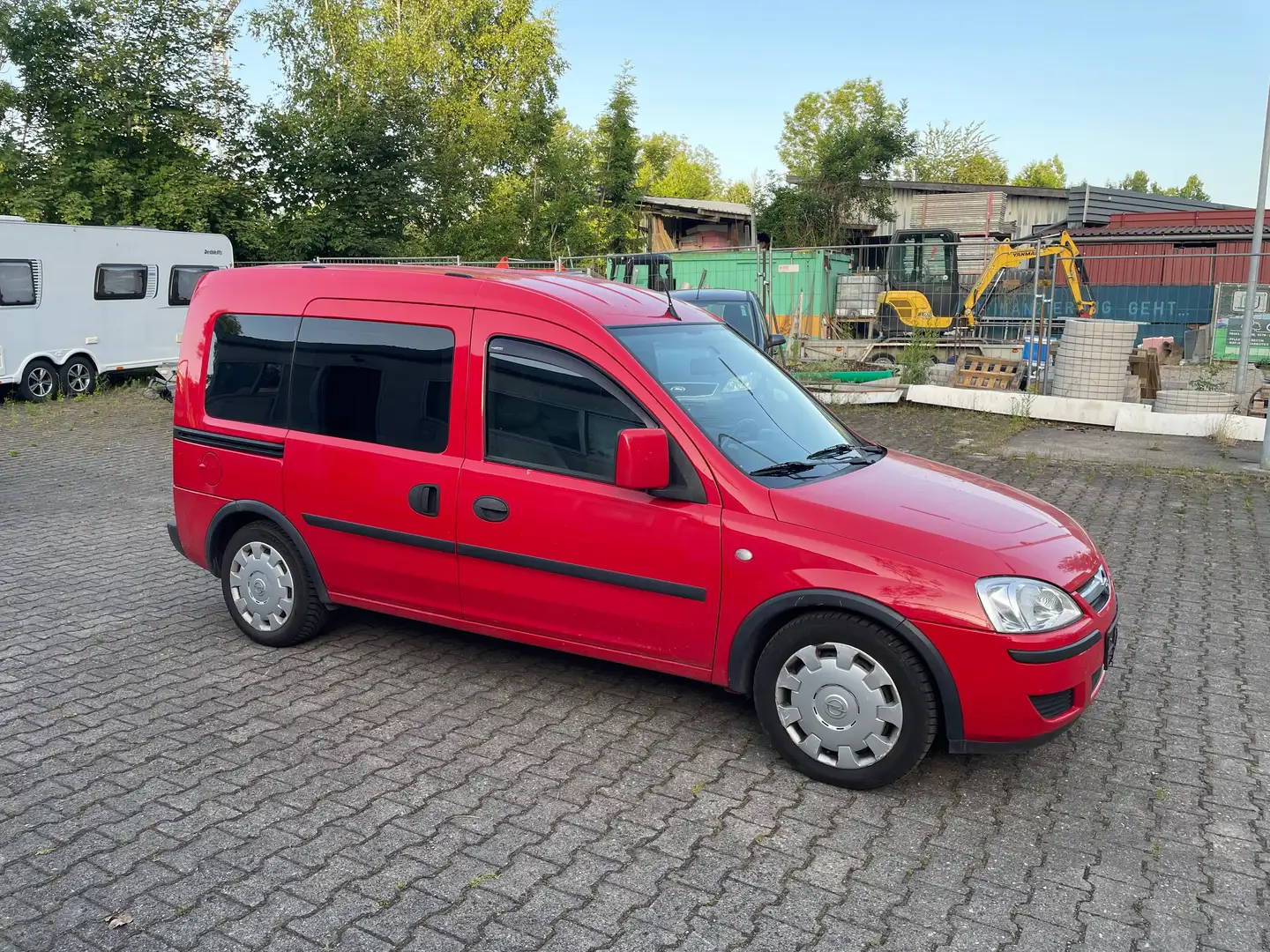Opel Combo 5 Sitz,Klima,Navi,Tüv 09.2026. Rouge - 1