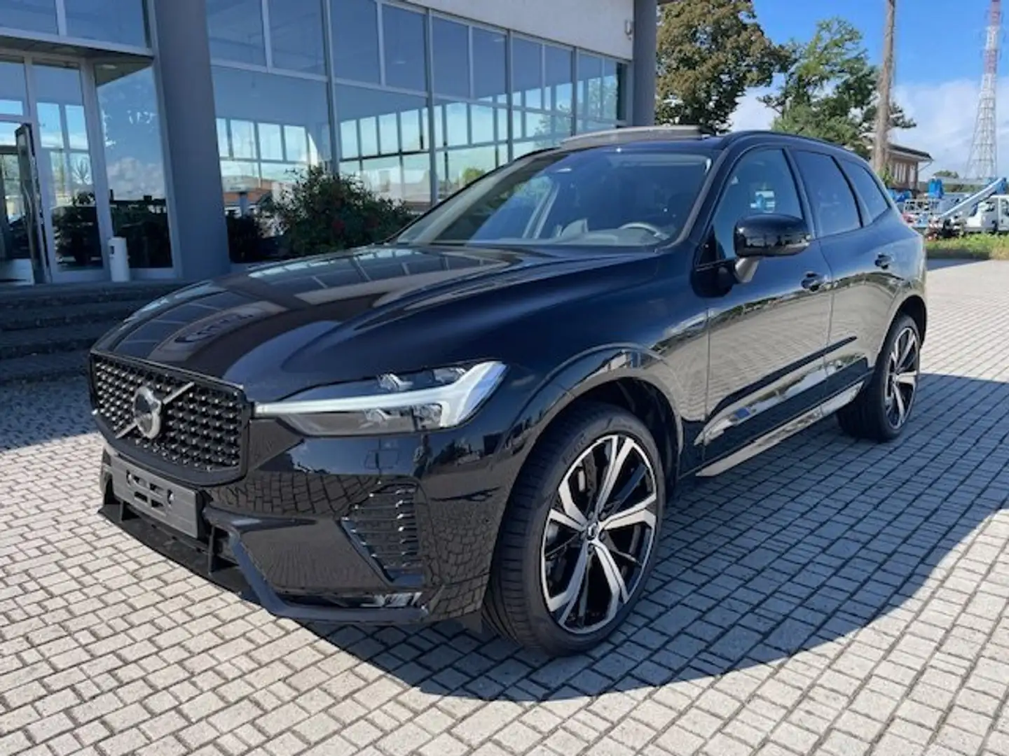 Volvo XC60 2.0 B4 (D) Plus Dark AWD auto TETTO/HARMAN K/360 Noir - 2