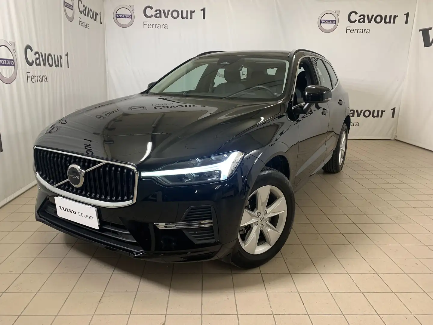 Volvo XC60 XC60 B4 (d) automatico Core Nero - 1