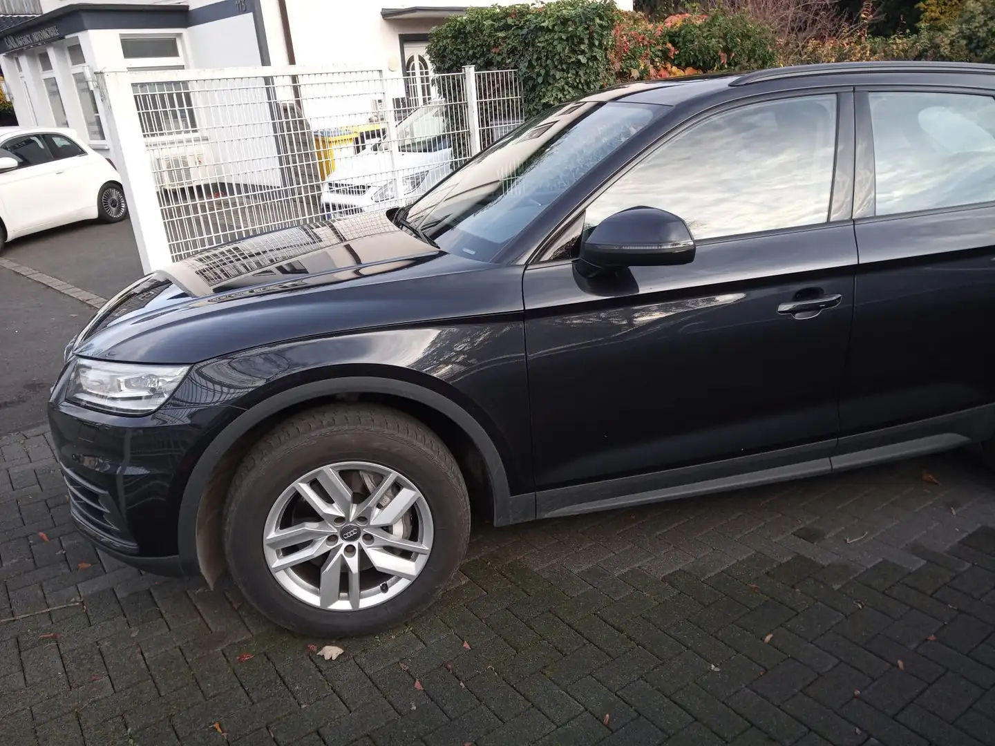 Audi Q5 3.0 45 TDI quattro Automatik Blau - 2