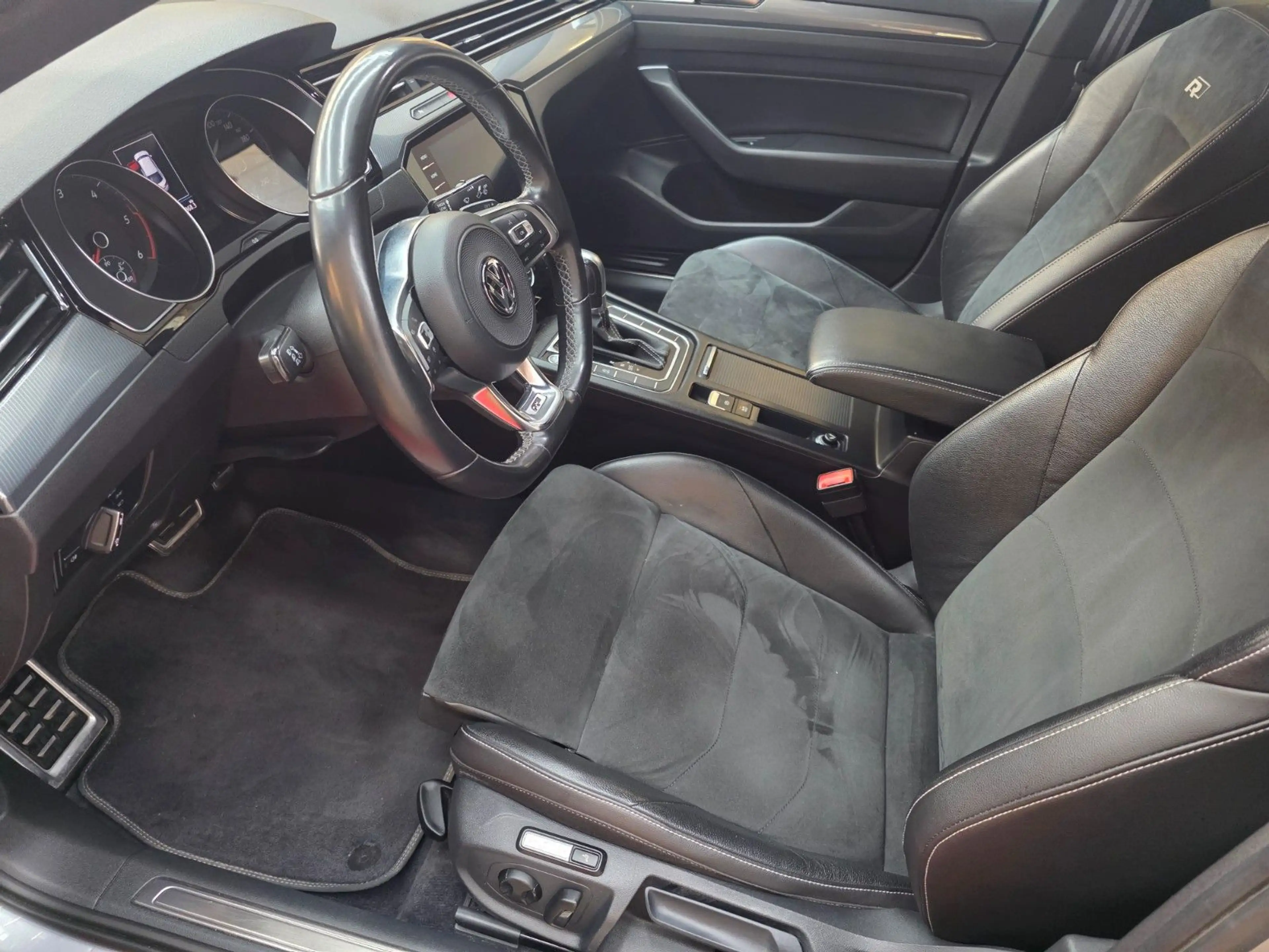 Volkswagen Arteon R-Line Sportpaket/Navi/Alcantara — photo 11