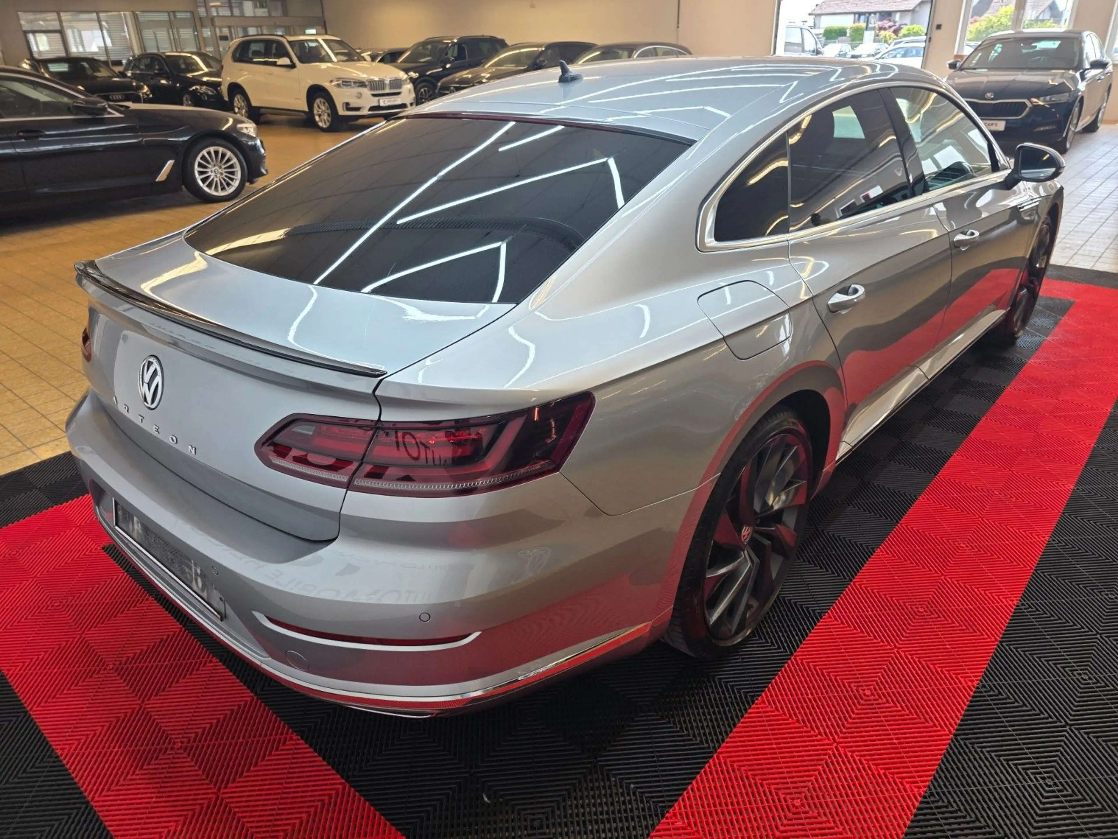 Volkswagen Arteon R-Line Sportpaket/Navi/Alcantara — photo 7
