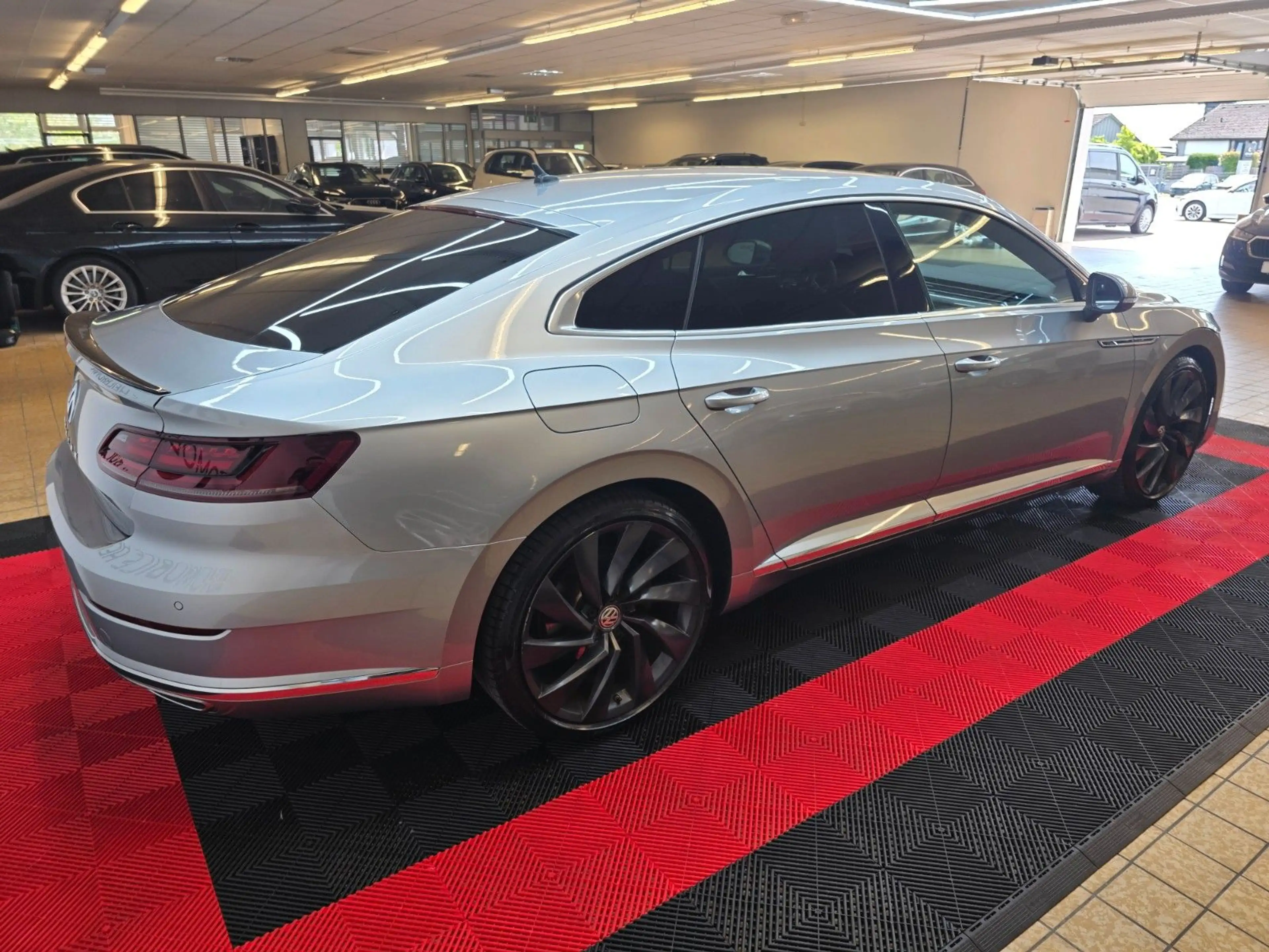Volkswagen Arteon R-Line Sportpaket/Navi/Alcantara — photo 6
