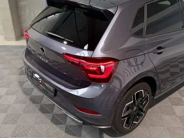 Volkswagen Polo view 12