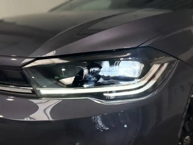 Volkswagen Polo view 4
