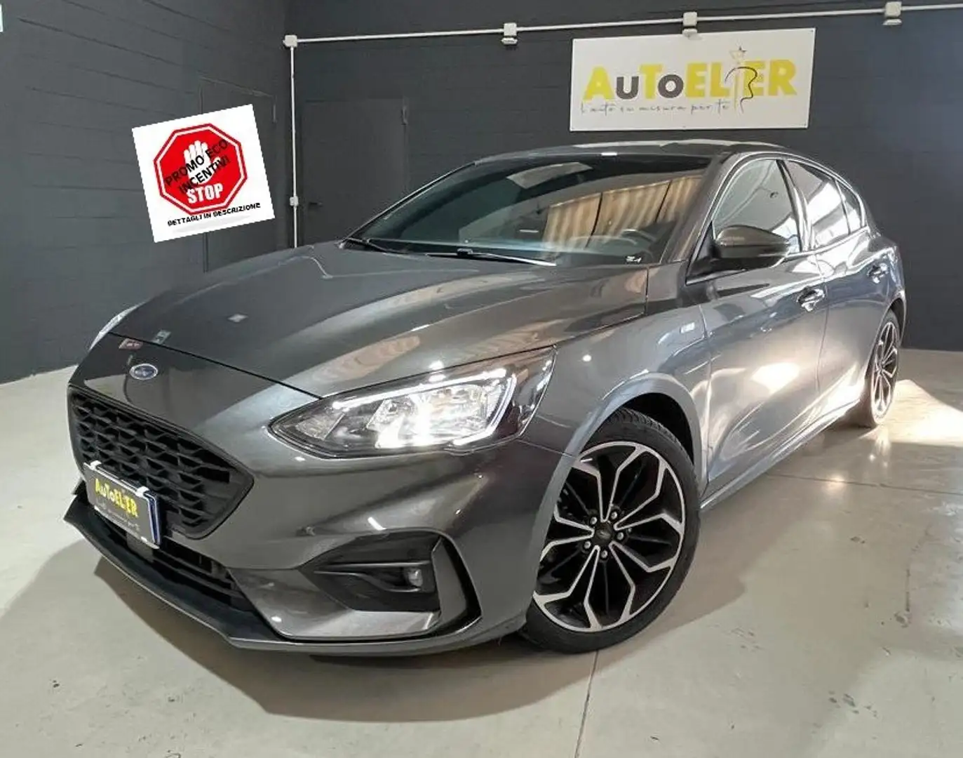 Ford Focus Focus V 2018 1.5 ecoblue ST-Line s Grau - 1