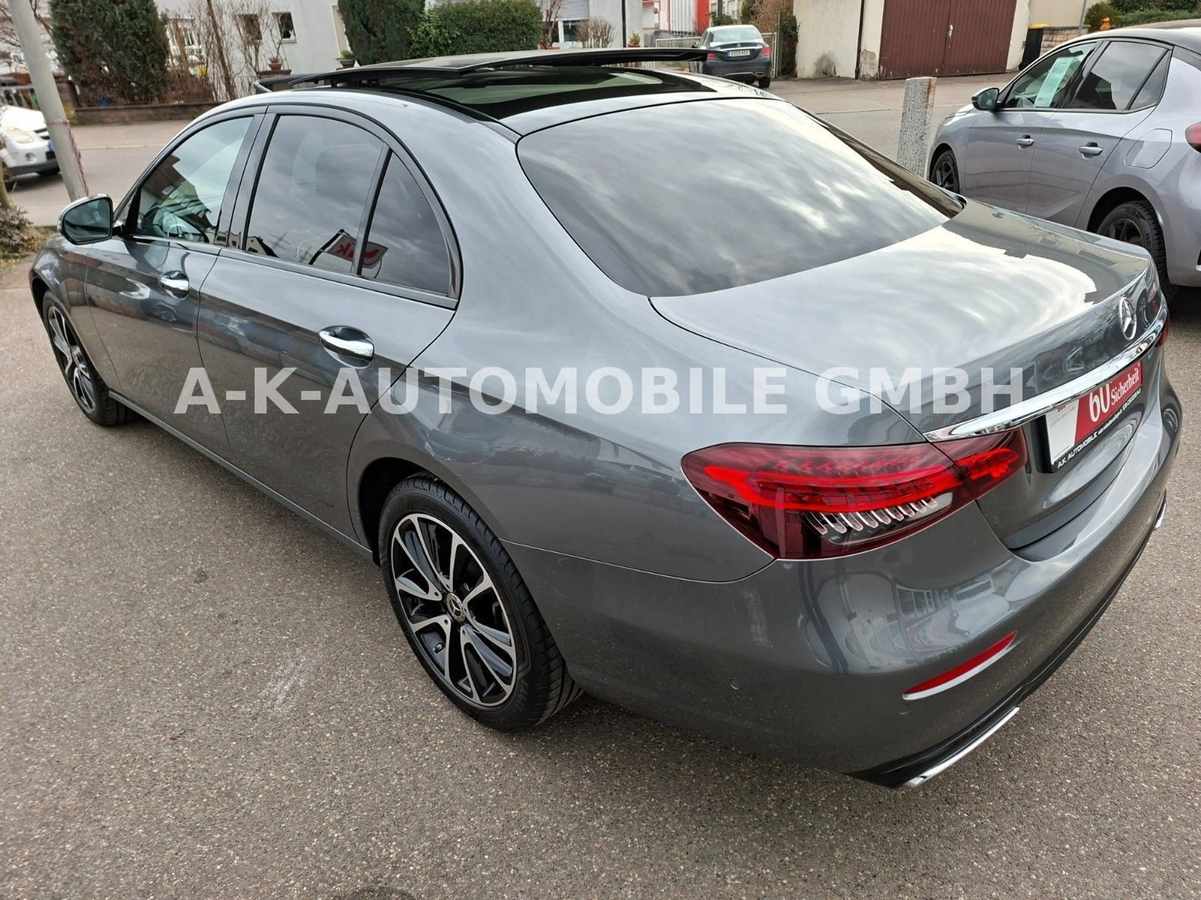 Mercedes-Benz E 400 d Lim. 4Matic Avantgarde Voll Ausstattung — photo 9