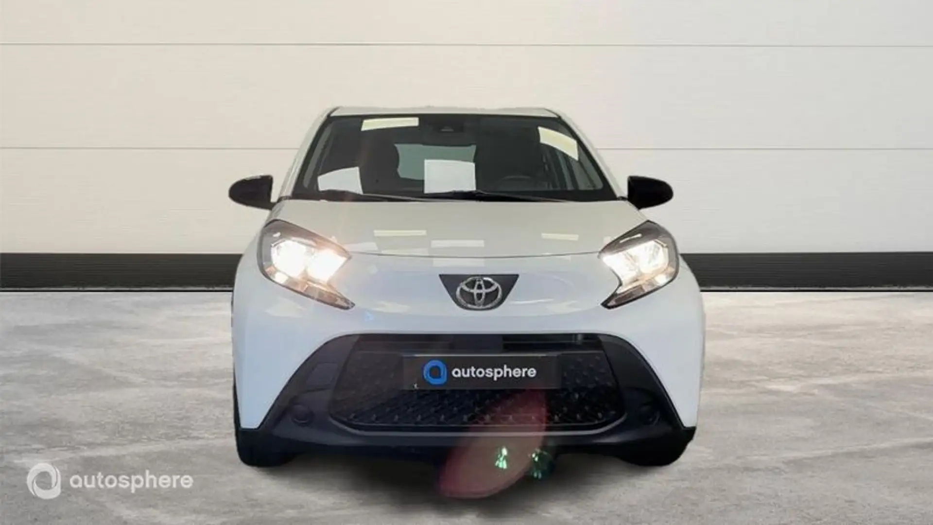 Toyota Aygo X 1.0 VVT-i 72ch Dynamic S-CVT - 2