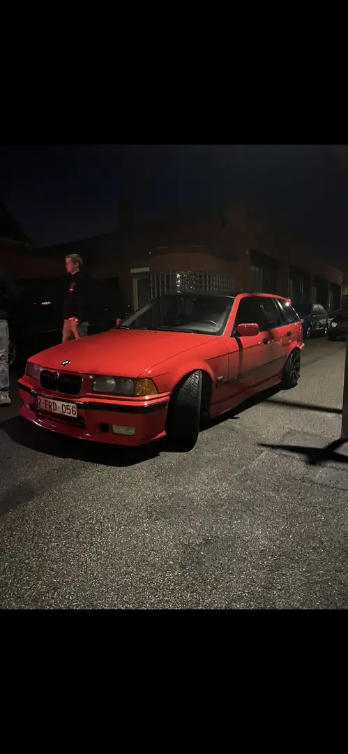 BMW 323 323i touring - 1