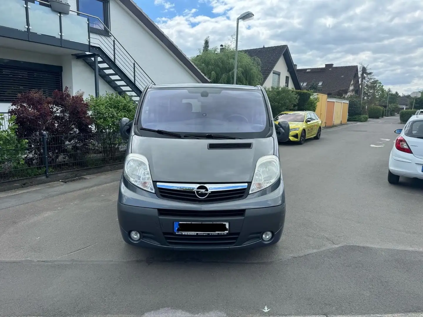 Opel Vivaro Vivaro 2.5 CDTI WESTFALIA L2H1 Automatik Šedá - 1