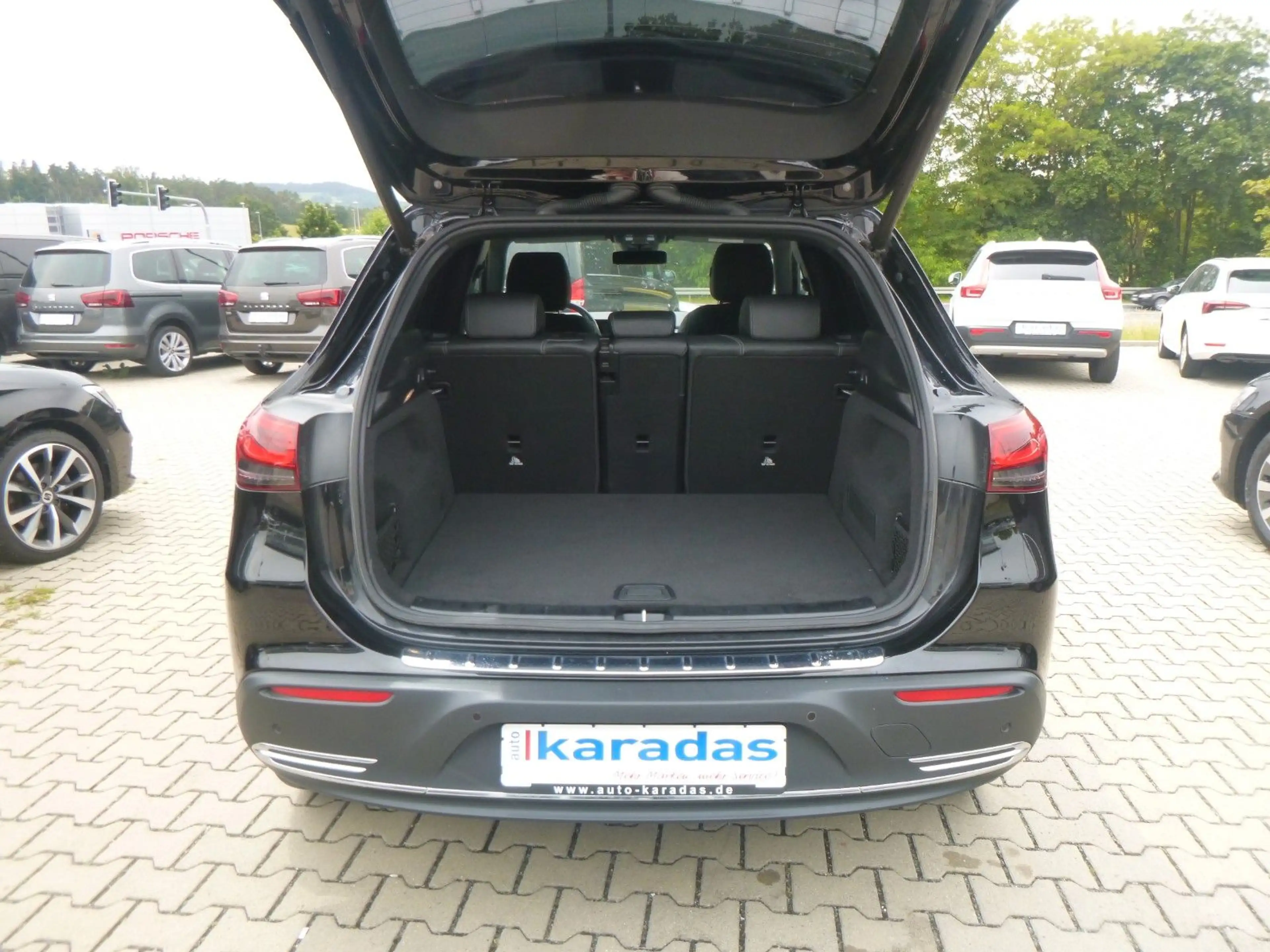 Mercedes-Benz EQA 250 Progressive 66,5 kWh/MBUX Navi/KAM/LED — photo 8