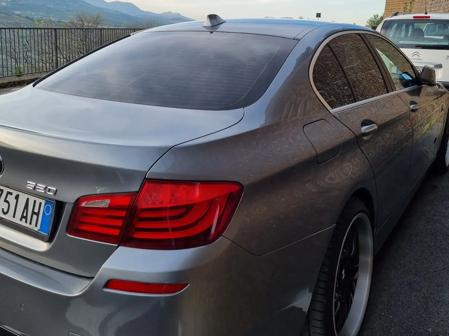 BMW 520 520d Grey - 2