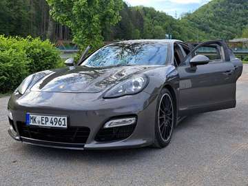 Porsche Panamera Turbo S PDK Sport Chrono Voll Ausstattung