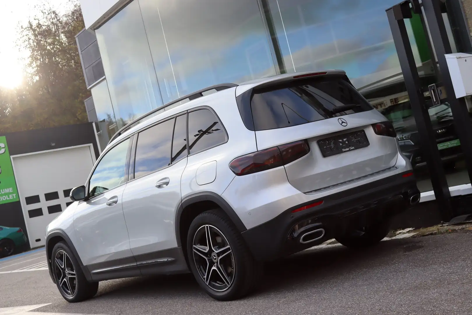 Mercedes-Benz GLB 180 d 115CV PACK AMG COCKPIT GPS XENON FULL OPTIONS Argent - 2