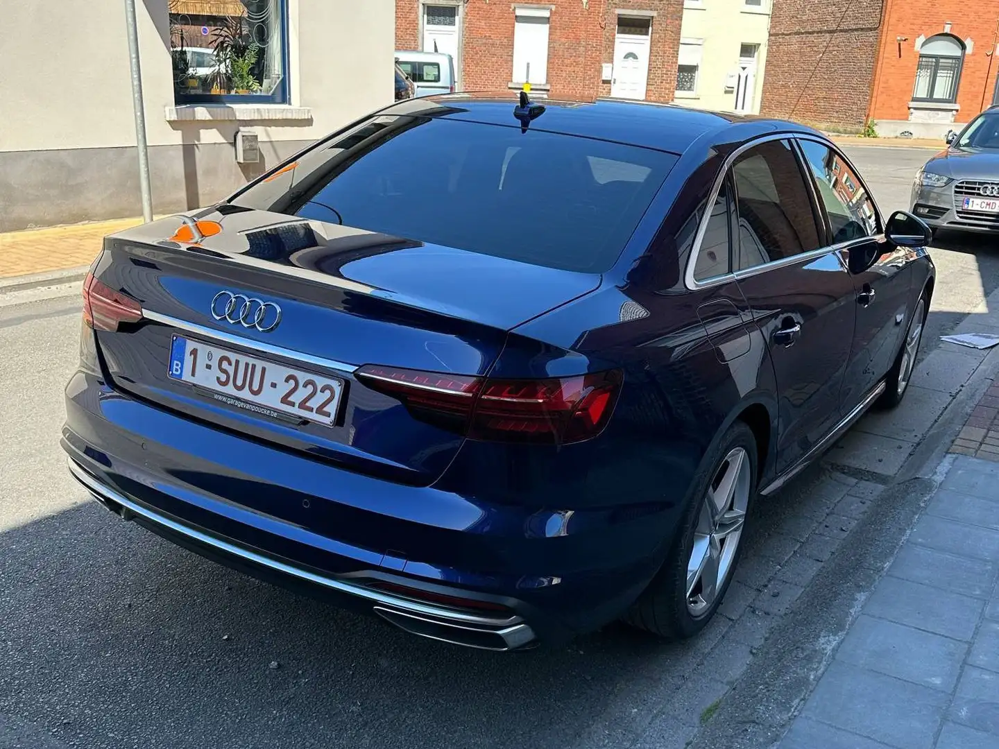 Audi A4 A4 35 TFSI Business Edition S line S tronic Blauw - 2