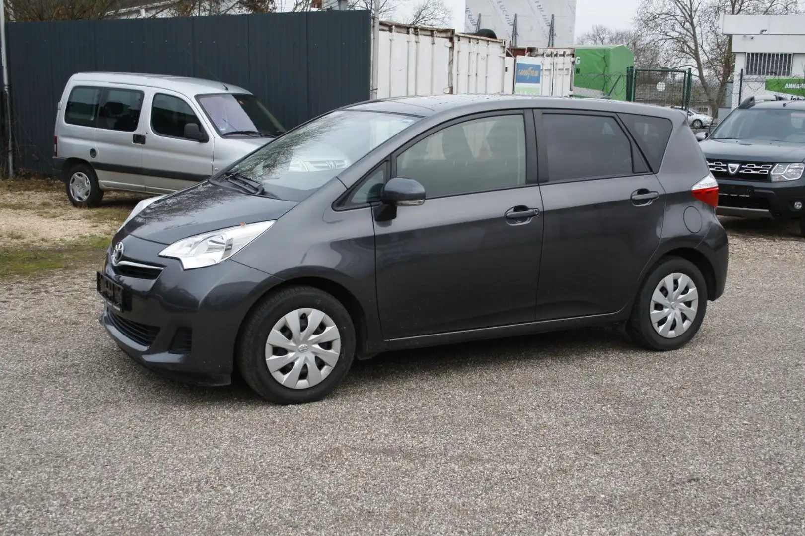 Toyota Verso-S Life*Klima*Navi*AHK*Panorama*1.Hand Gri - 1