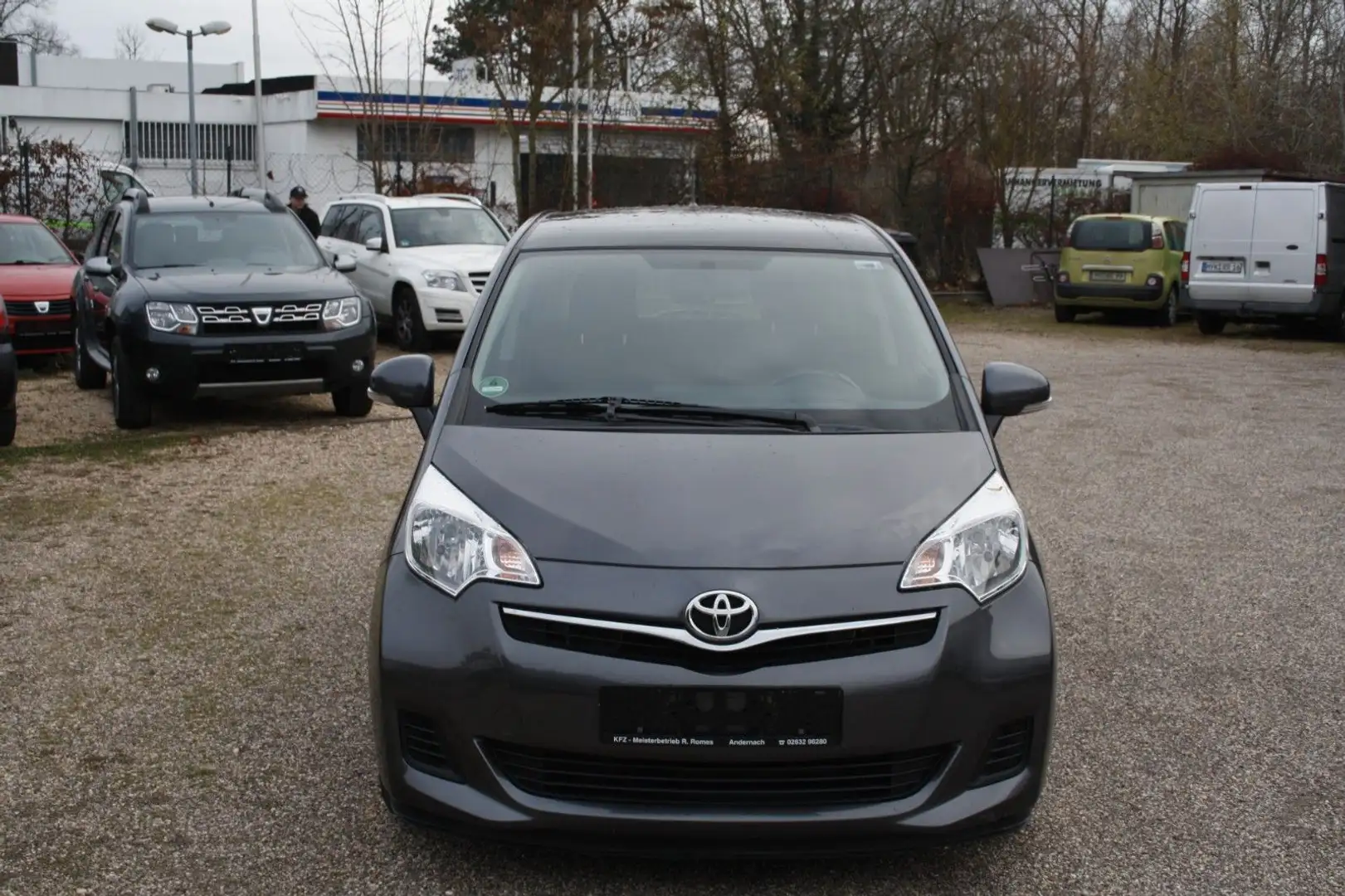 Toyota Verso-S Life*Klima*Navi*AHK*Panorama*1.Hand Gri - 2