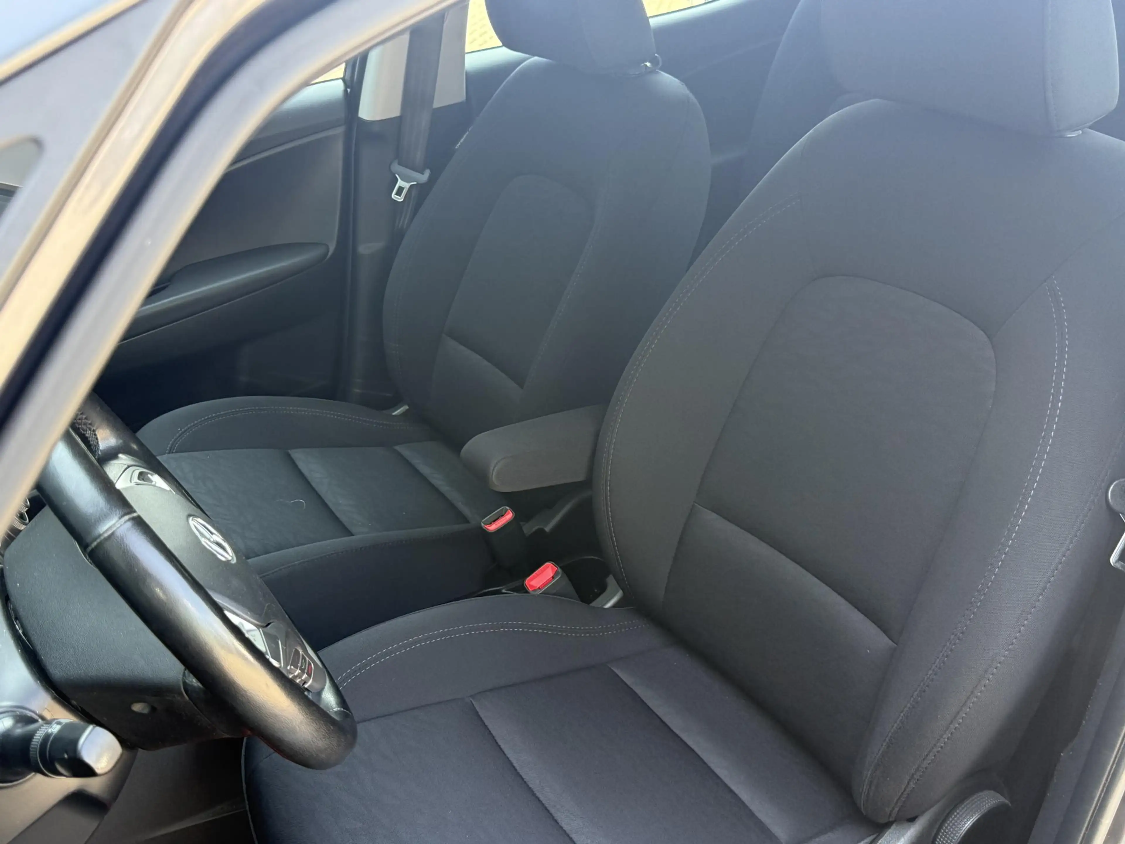 Hyundai iX20 1.6i Go! Zomer & Winterbanden | Parkeersensoren | — photo 9