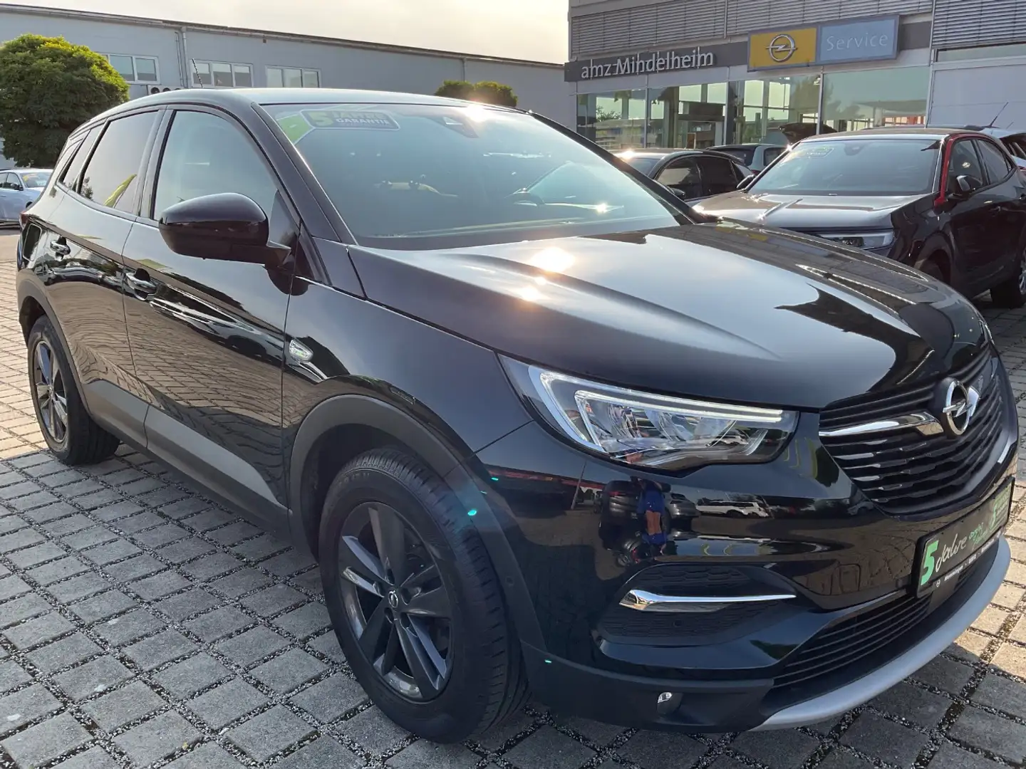 Opel Grandland X 1.2 Turbo Design Line SHZ+2xKlima+LM Zwart - 2