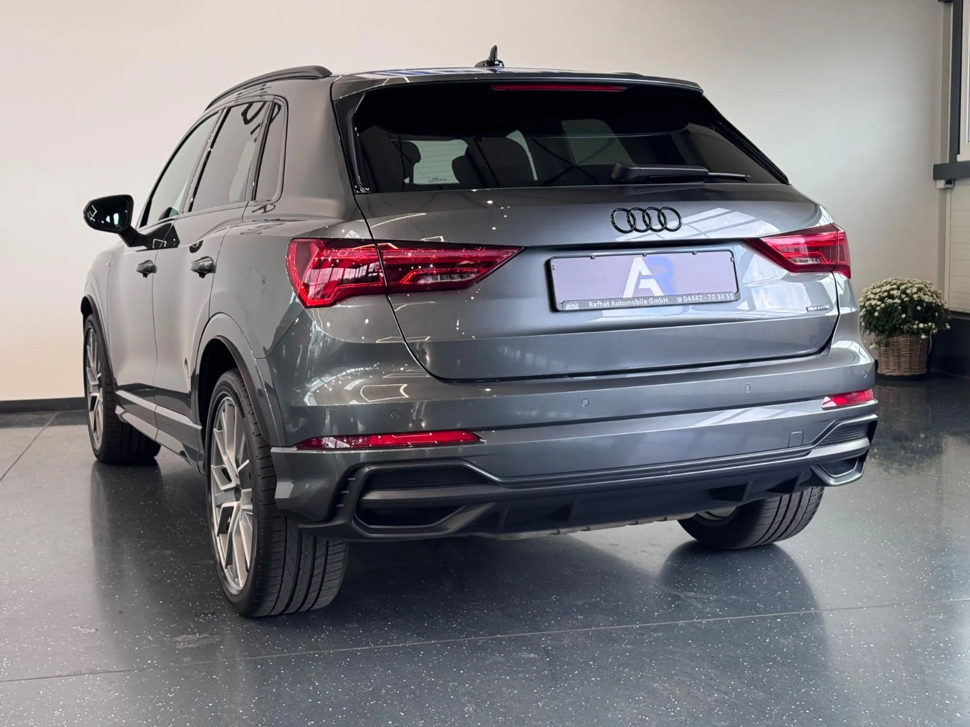 Audi Q3 40 TFSI quattro S-Line*LED-MATRIX*VIRTUAL*1-H — photo 8