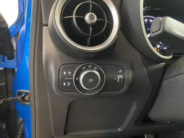 Alfa Romeo Stelvio view 15