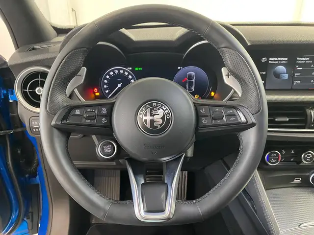 Alfa Romeo Stelvio view 6