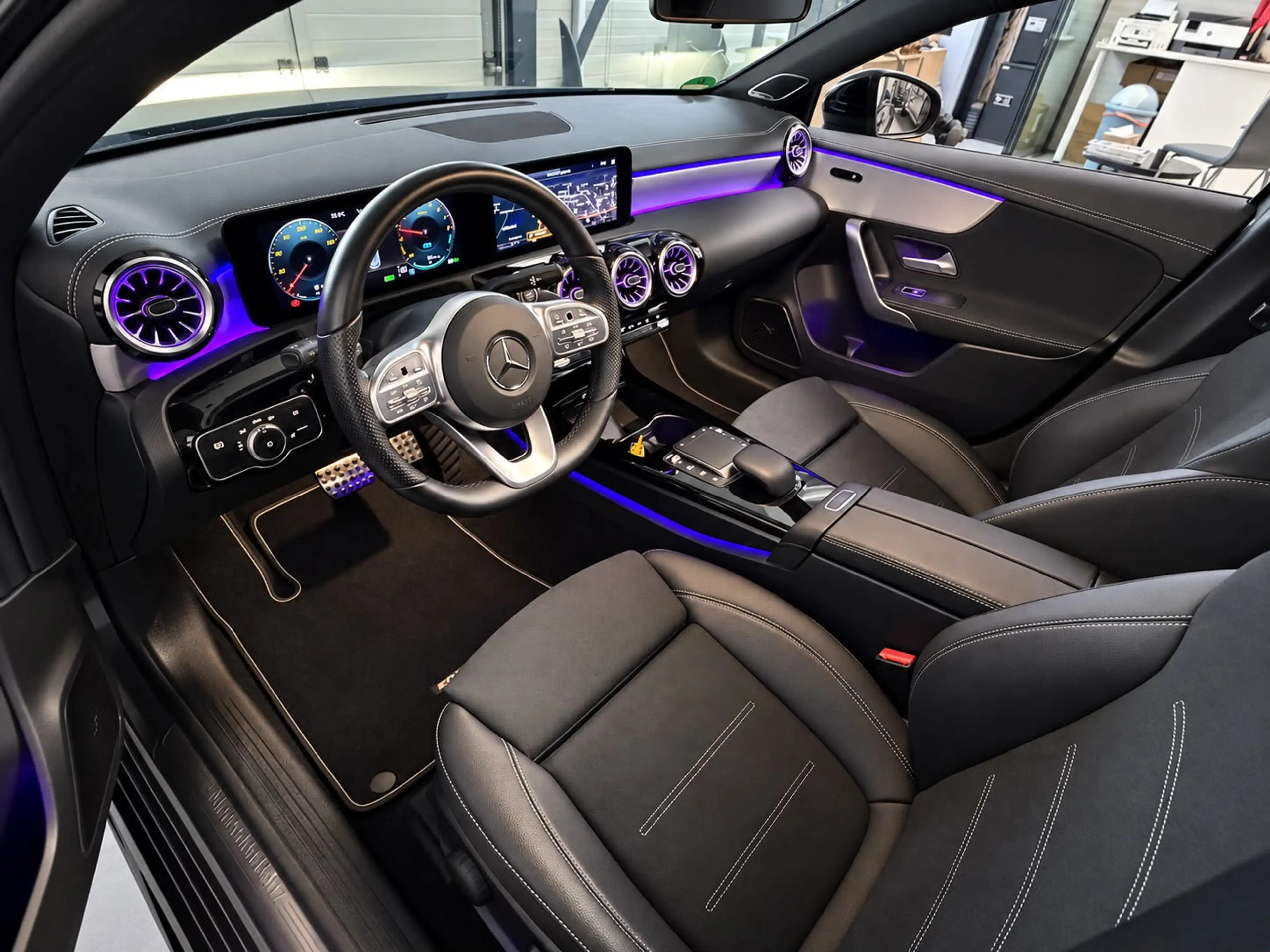 Mercedes-Benz A 250 e AMG Limited|PANORAMADAK|Burmester|Black Edition| — photo 8