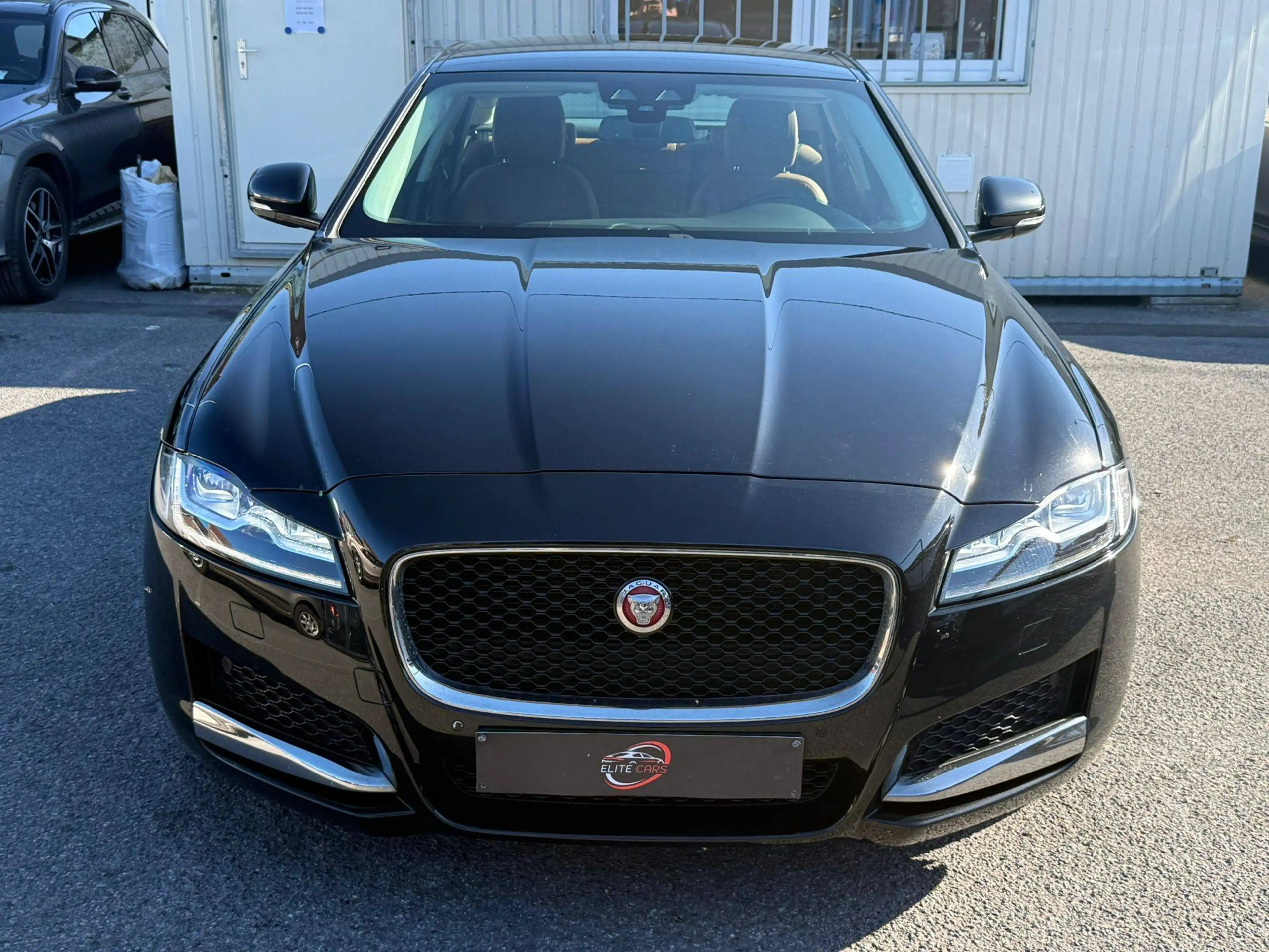 Jaguar XF 2.0 D AWD Prestige / CUIR / CAMERA / VIRTUAL COCKPIT — photo 2