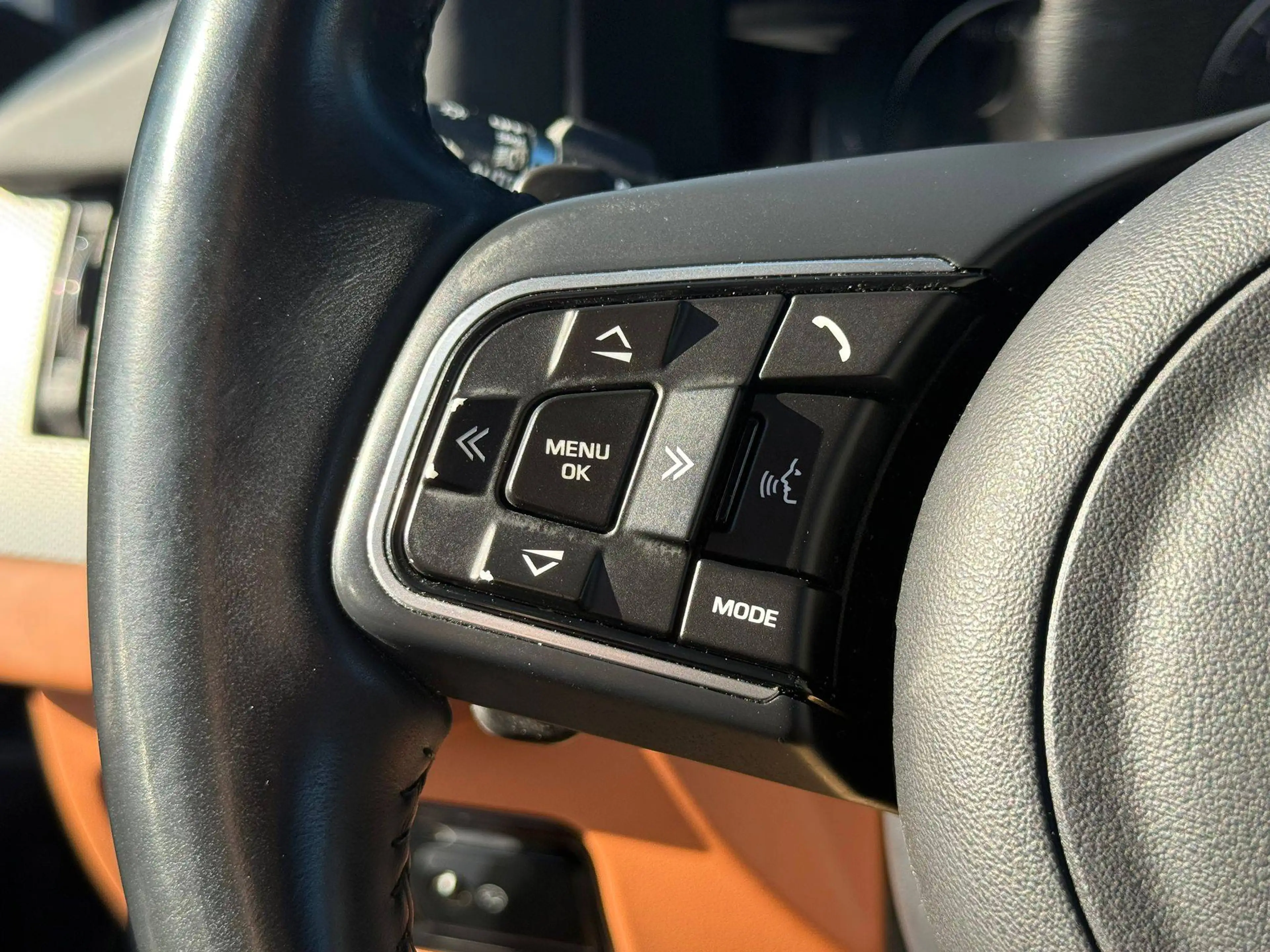 Jaguar XF 2.0 D AWD Prestige / CUIR / CAMERA / VIRTUAL COCKPIT — photo 15
