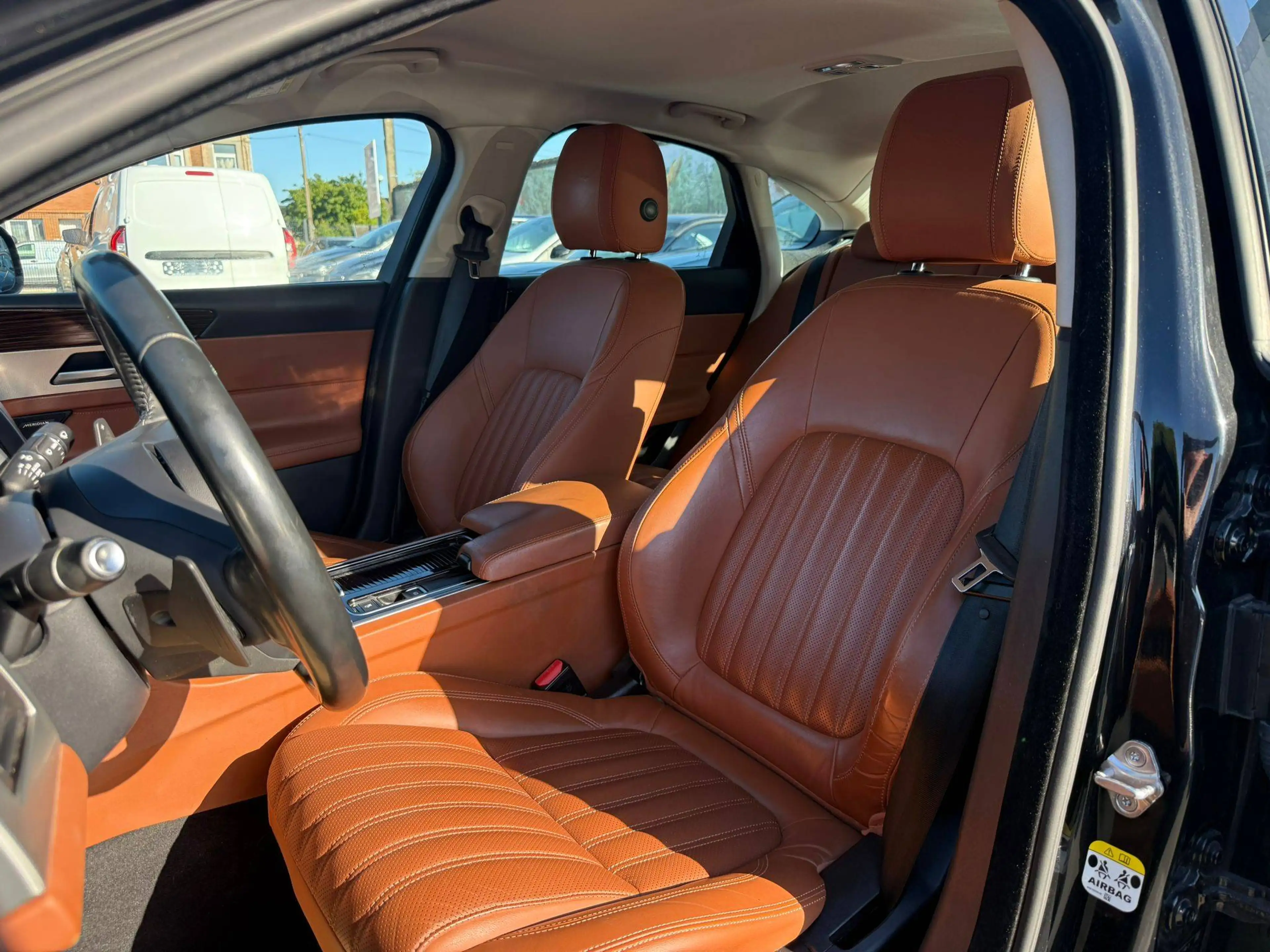Jaguar XF 2.0 D AWD Prestige / CUIR / CAMERA / VIRTUAL COCKPIT — photo 11