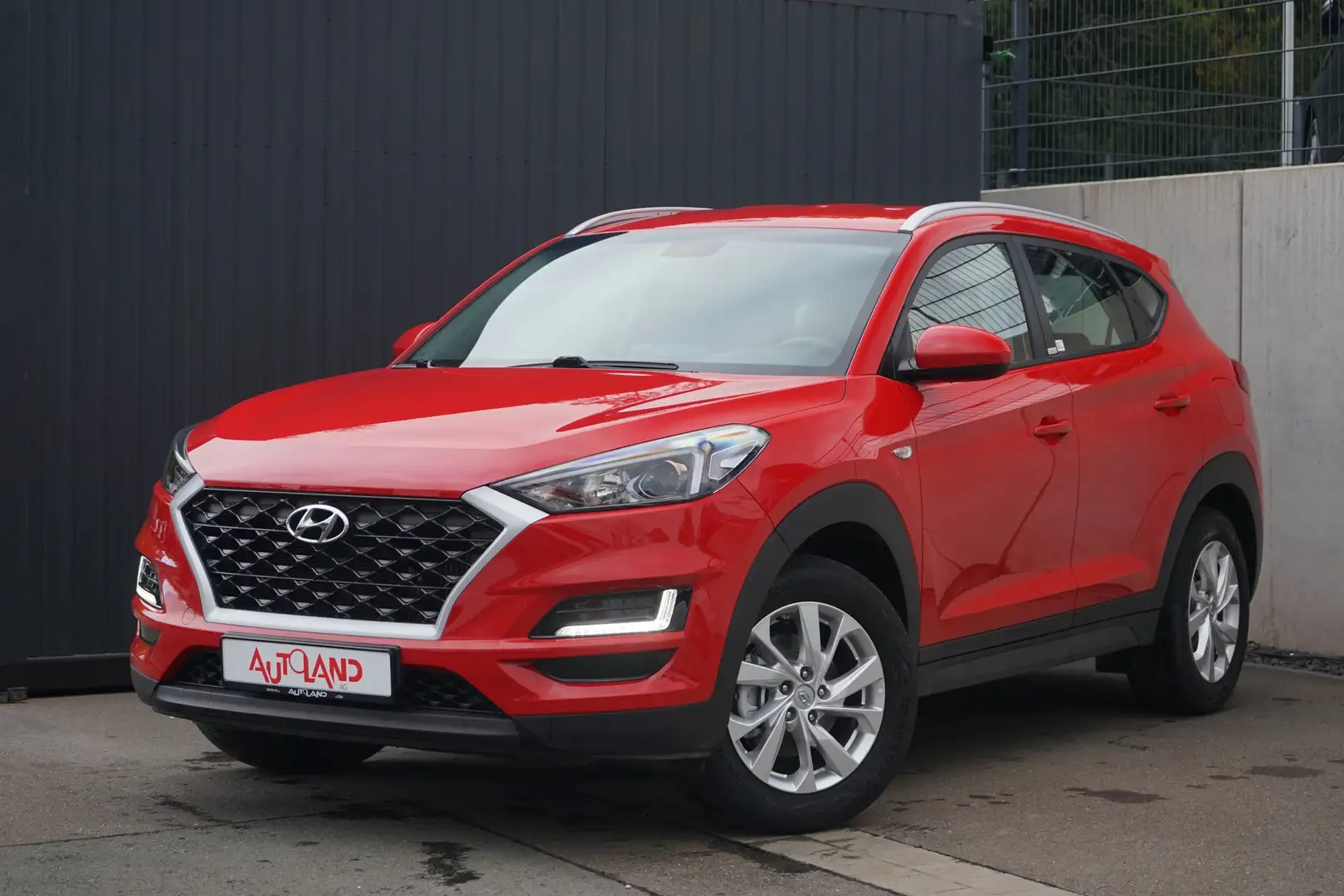 Hyundai TUCSON 1.6 T-GDI Navi AHK Standheizung Kamera Rot - 2