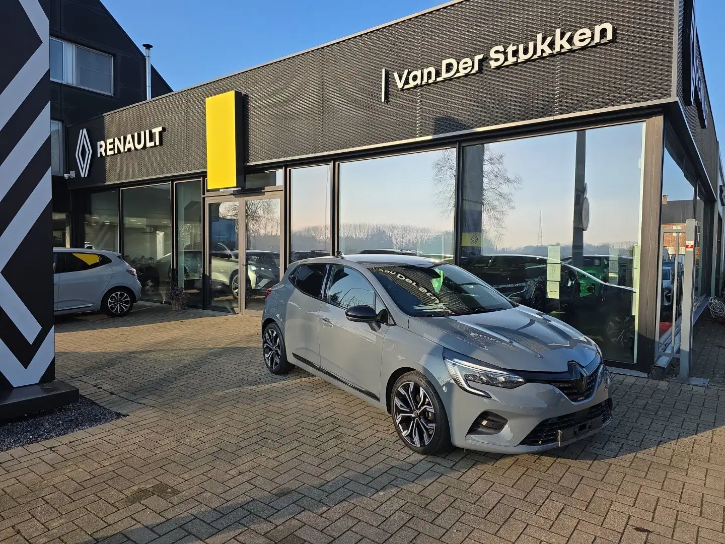 Renault Clio TCe Intens LPG Grijs - 1