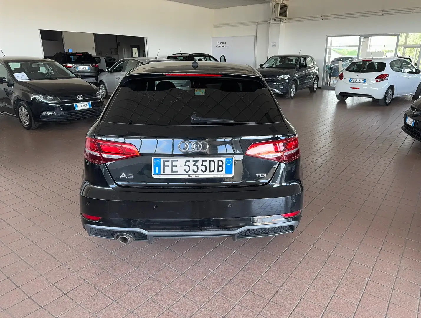 Audi A3 A3 Sportback 1.6 tdi Sport 110cv s-tronic Nero - 2