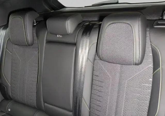 Peugeot 308 view 10