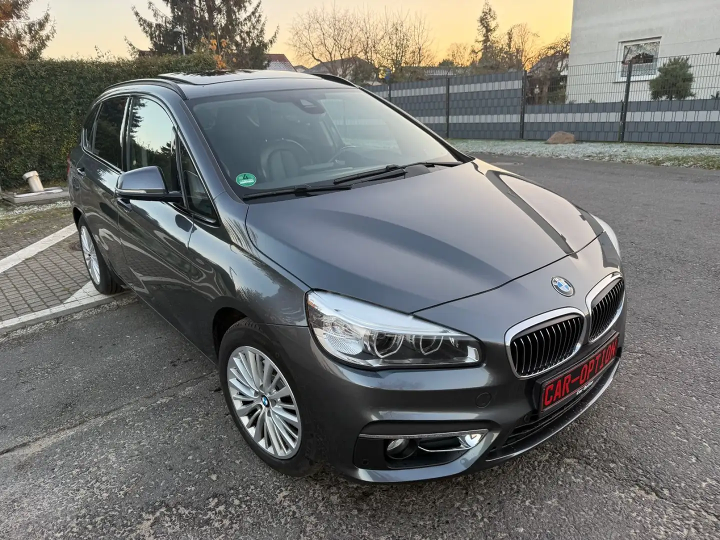 BMW 220 /Panorama/Leder/Automatik Gris - 2