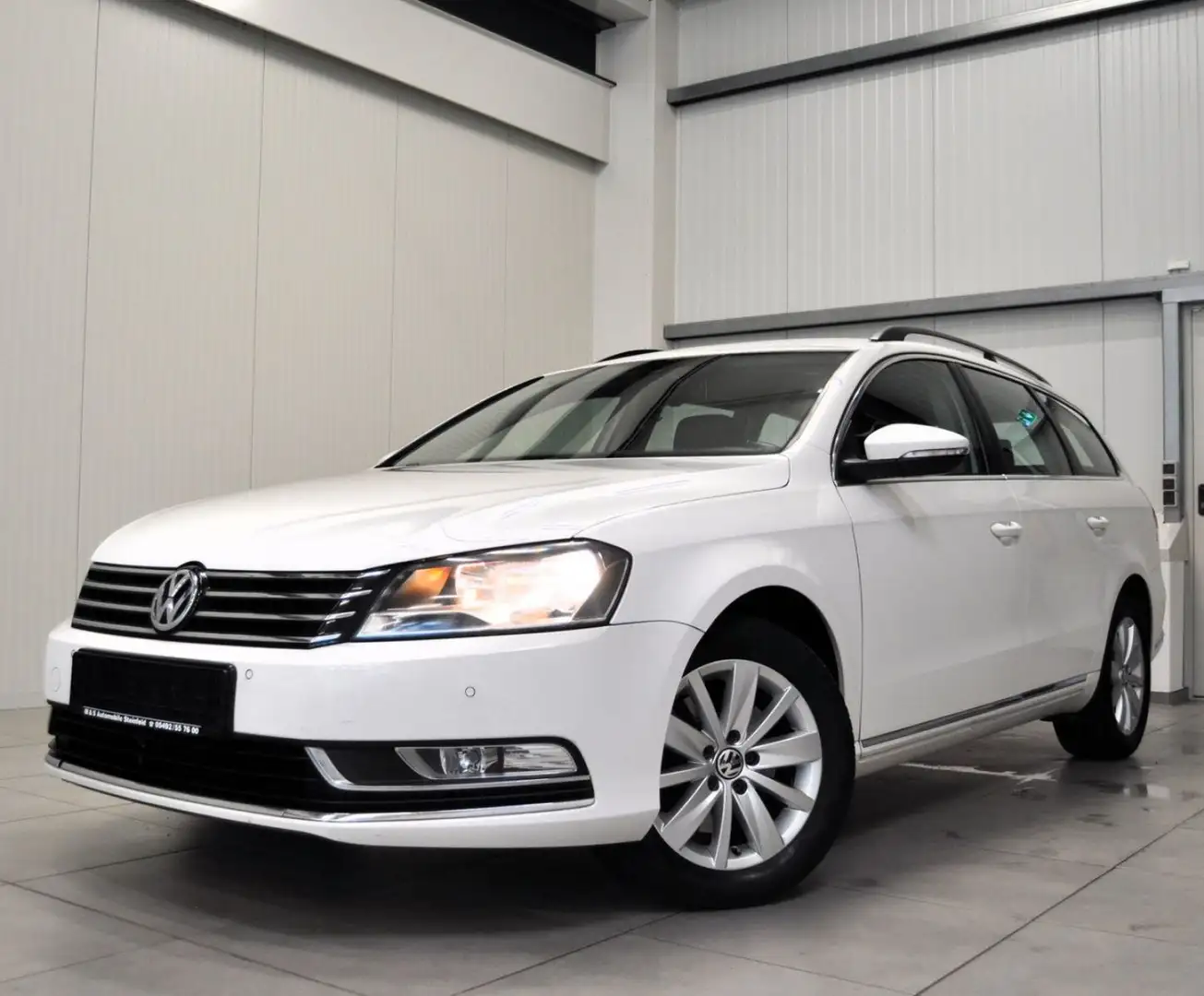 Volkswagen Passat Variant Comfortline BlueMotion Weiß - 1