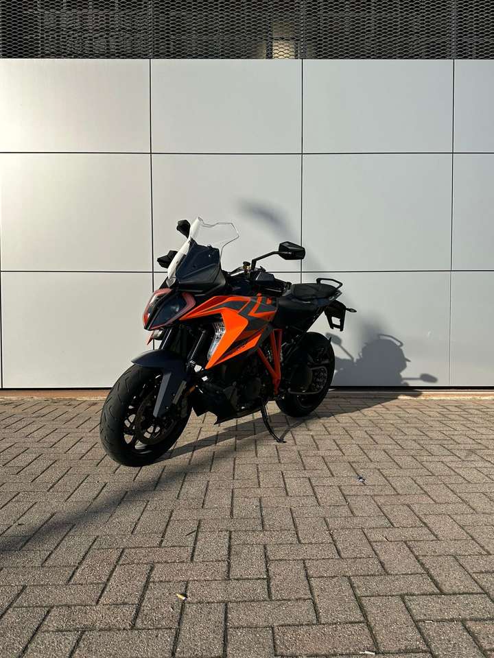 KTM 1290 Super Duke GT